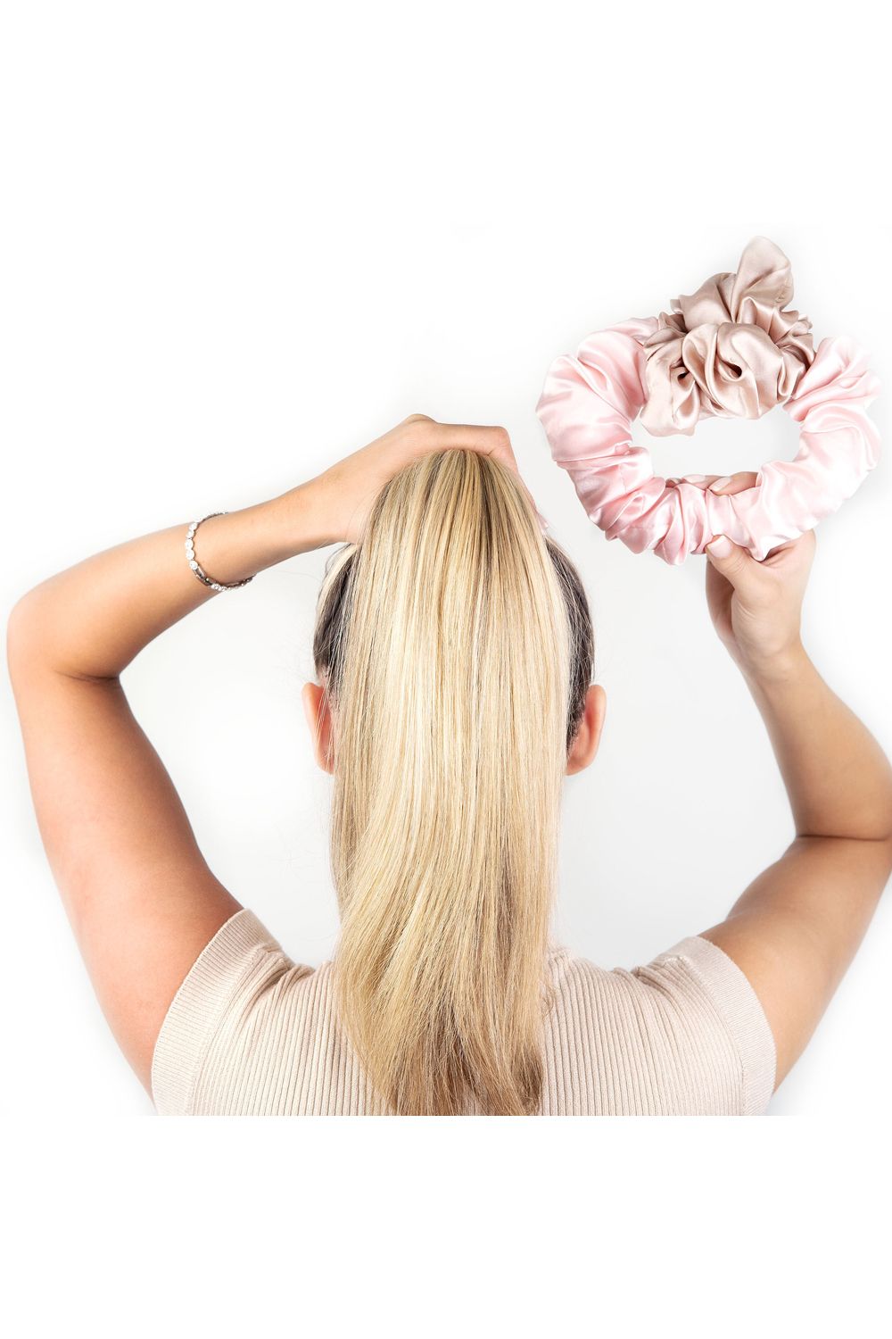 Brushworks Heatless Curling Scrunchie Pink image 5