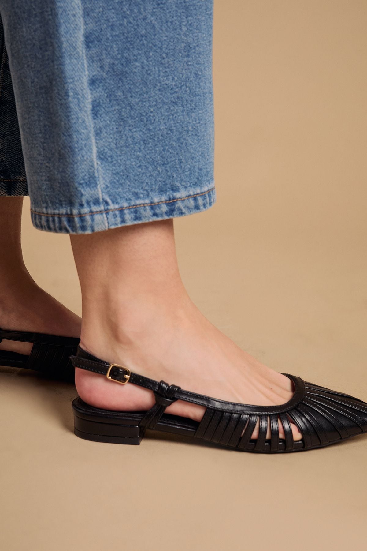 Oasis Billie Faux Leather Slingback Pointed Flat Shoes Black image 4