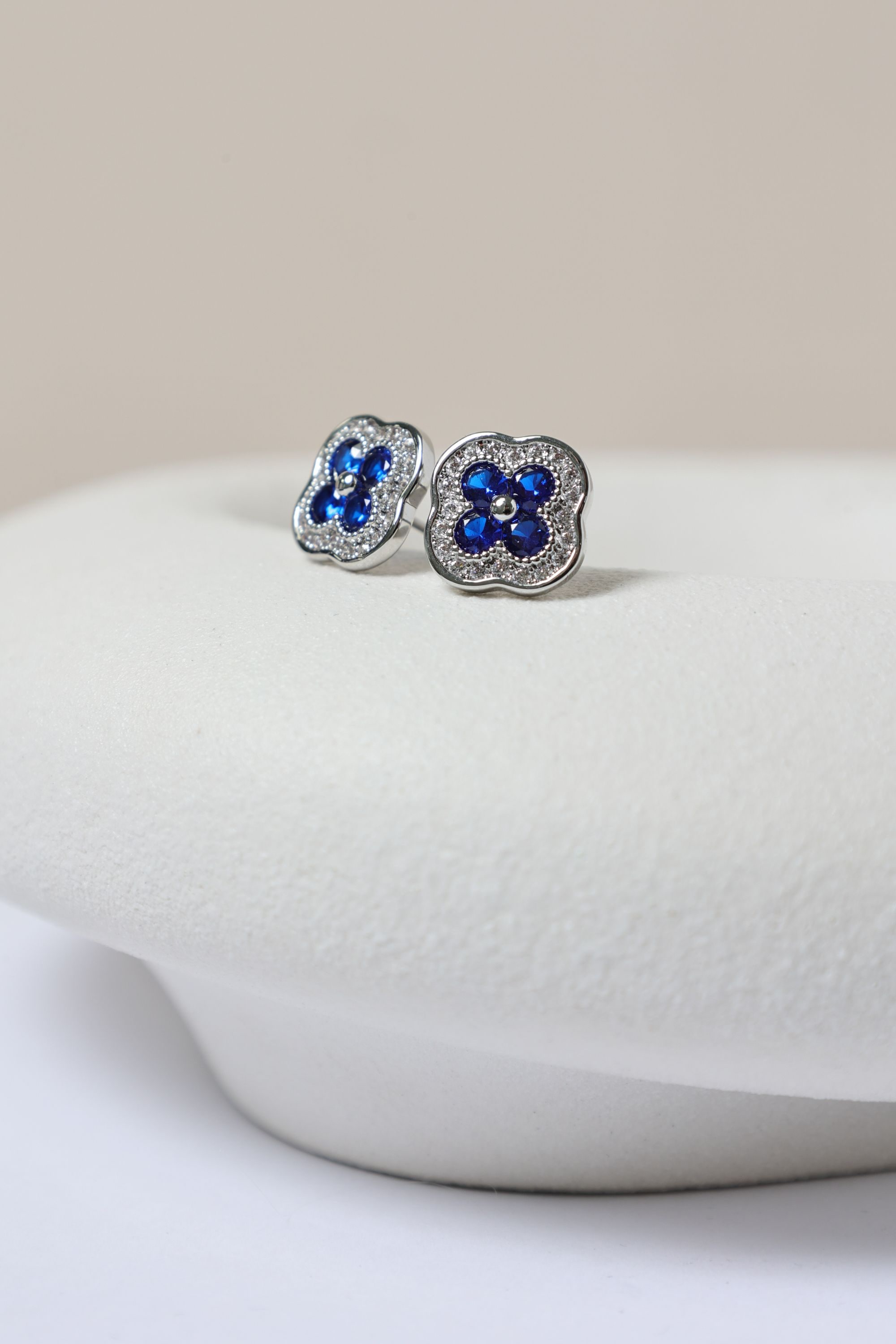 Jon Richard Rhodium Plated Crystal and Sapphire Clover Studs image 3
