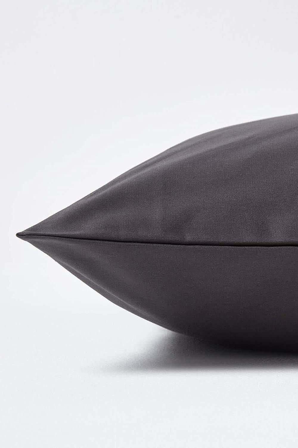 Homescapes Continental Egyptian Cotton Pillowcase 1000 TC, 80 x 80 cm image 2