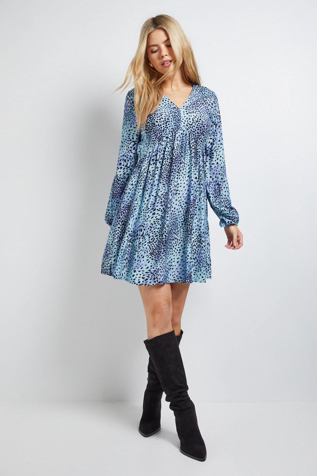 Dorothy Perkins V Neck Smock Blouson Sleeve Printed Mini Dress Purple image 1