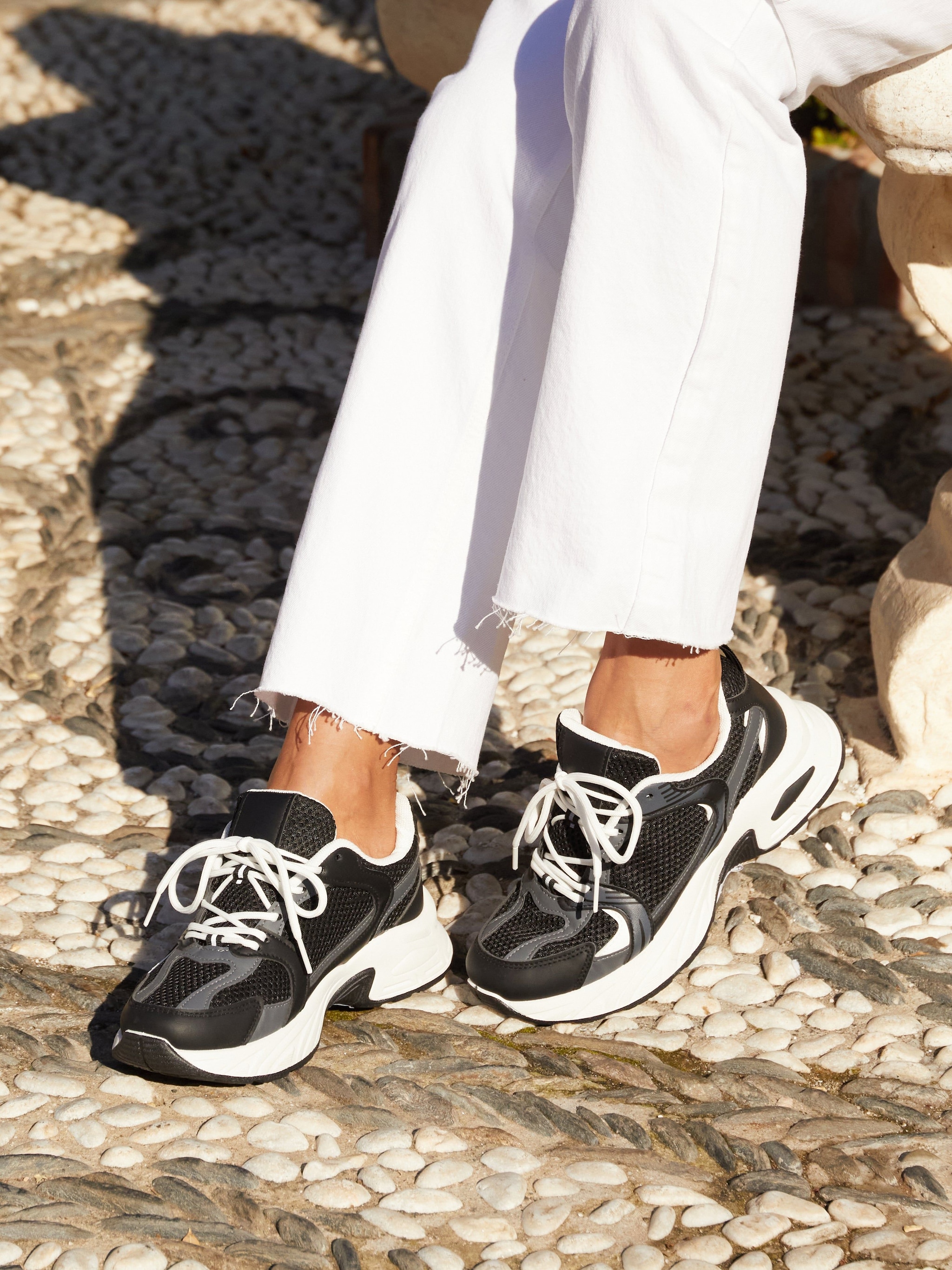 Linzi Venture Black Mesh Effect Chunky Trainer image 2