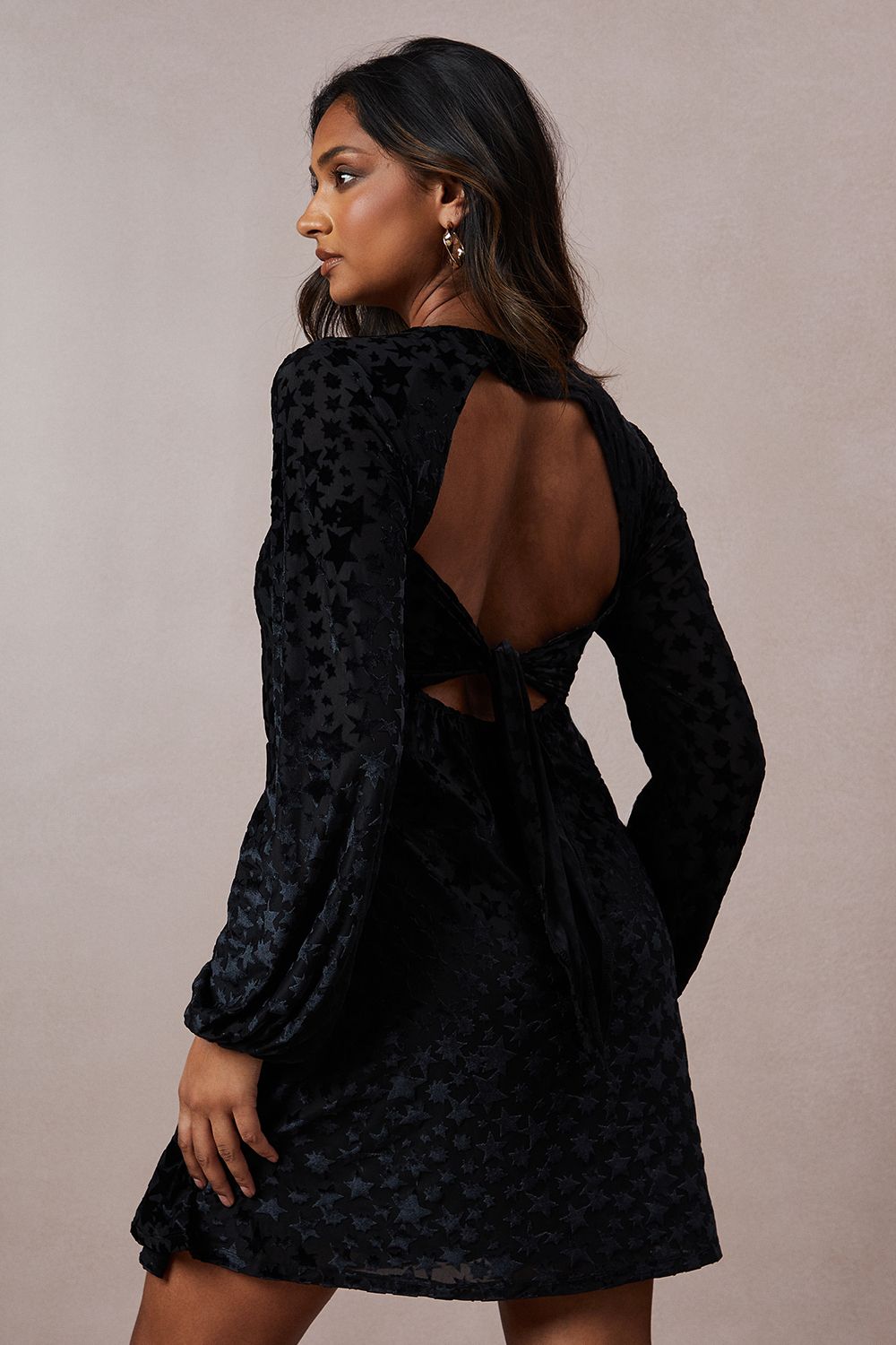 Oasis Occasion Star Velvet Tie Back Mini Dress Black image 3