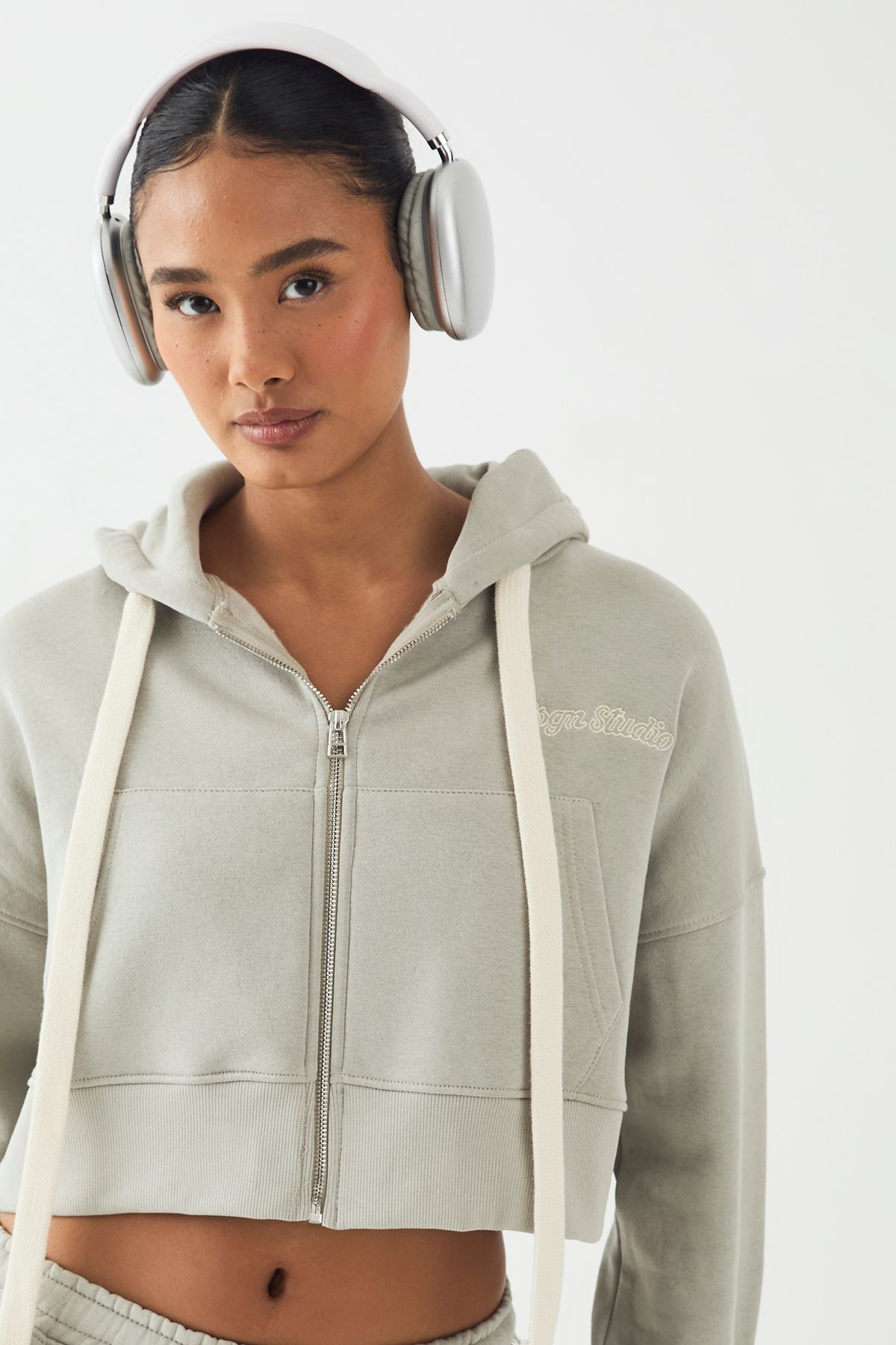 DSGN Studio DSGN Studio Contrast Drawcord Boxy Crop Hoodie Khaki image 4