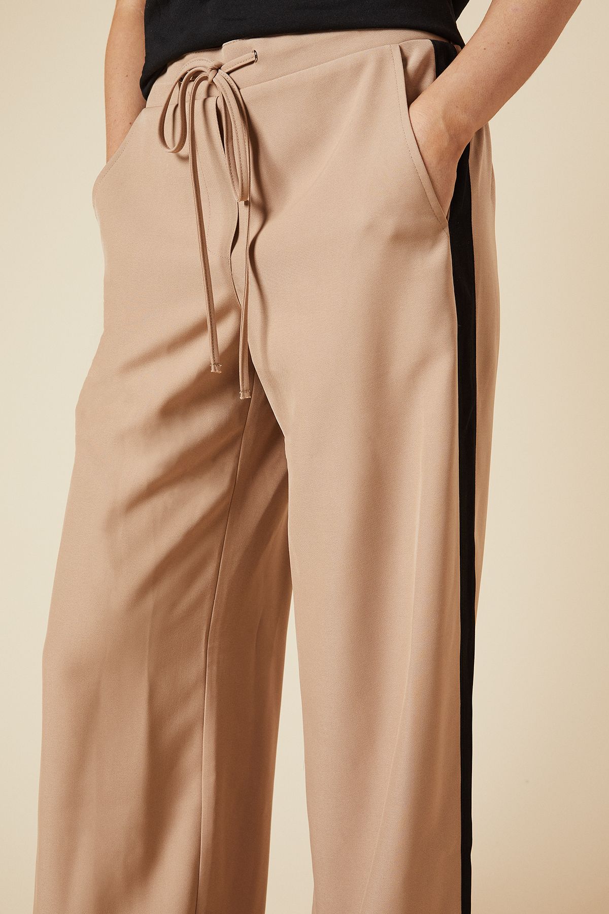 Dorothy Perkins Elastic Waist Side Stripe Wide Leg Trouser Camel image 4