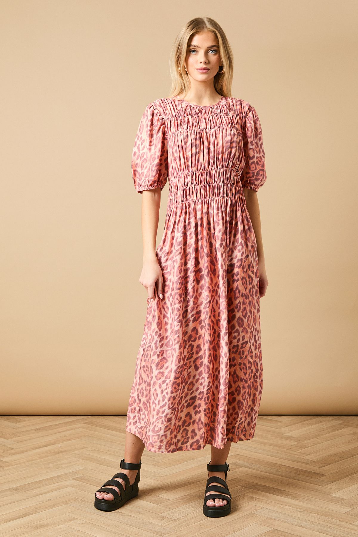 Oasis Printed Shirred Bodice Puff Sleeve Midi Dress Leopard image 1