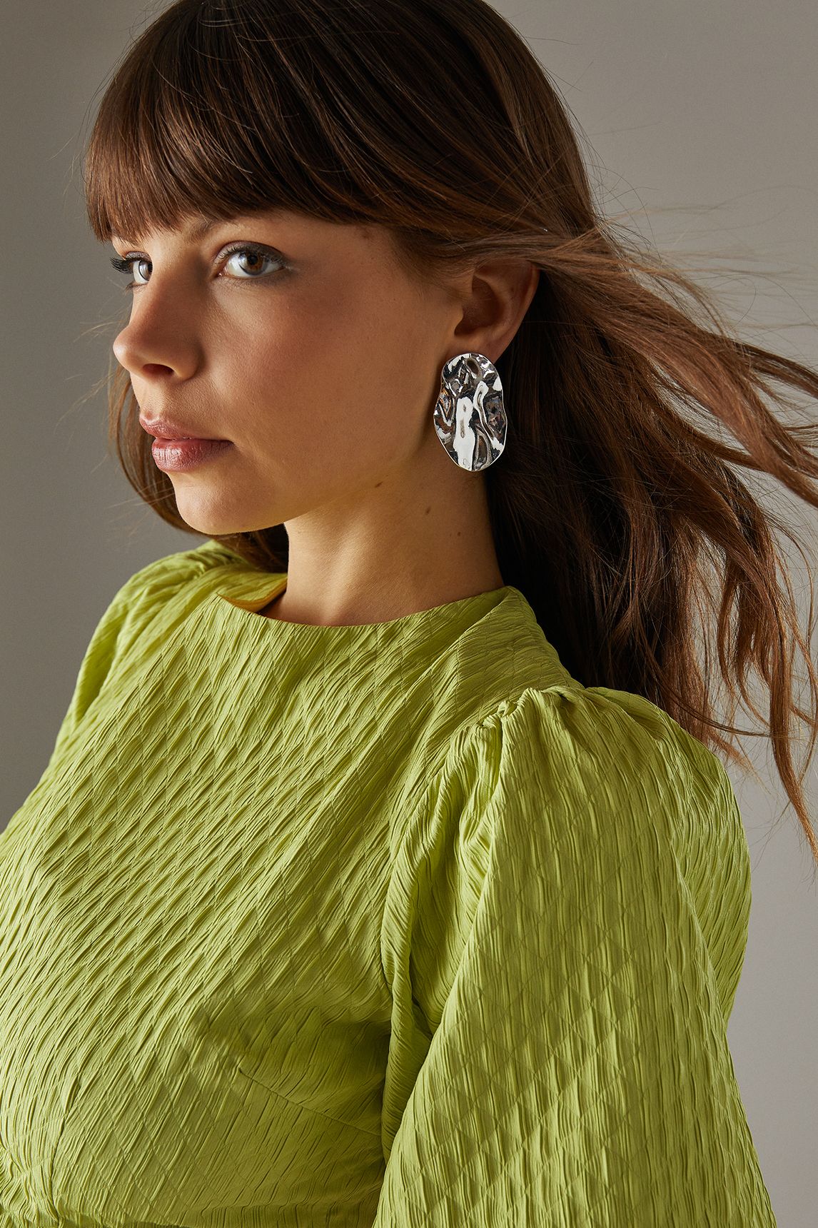 Warehouse Seersucker Organza Godet Side Puff Sleeve Midi Dress Chartreuse image 4