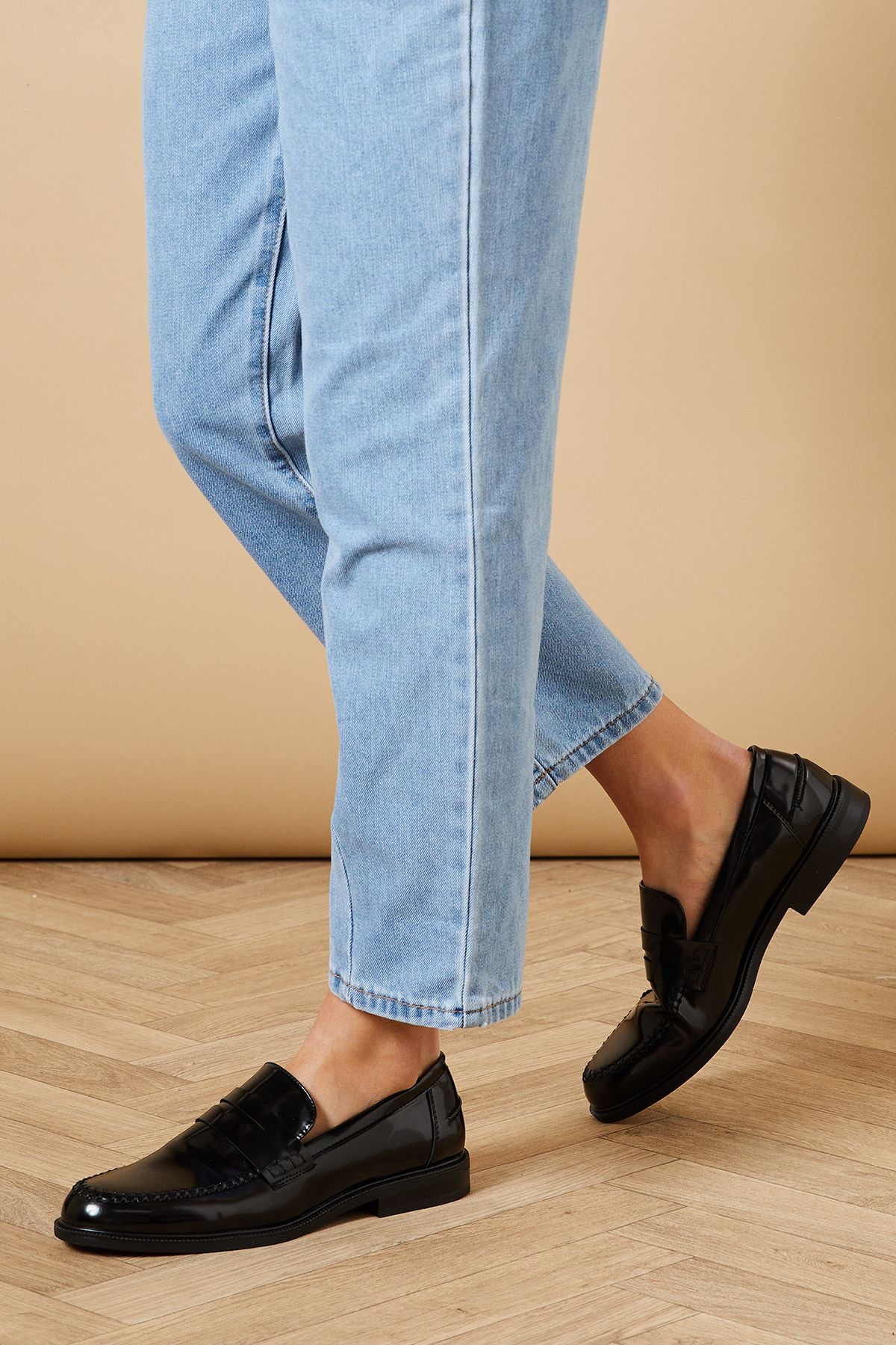 Oasis Dwona Patent Penny Smart Loafers True Black image 3