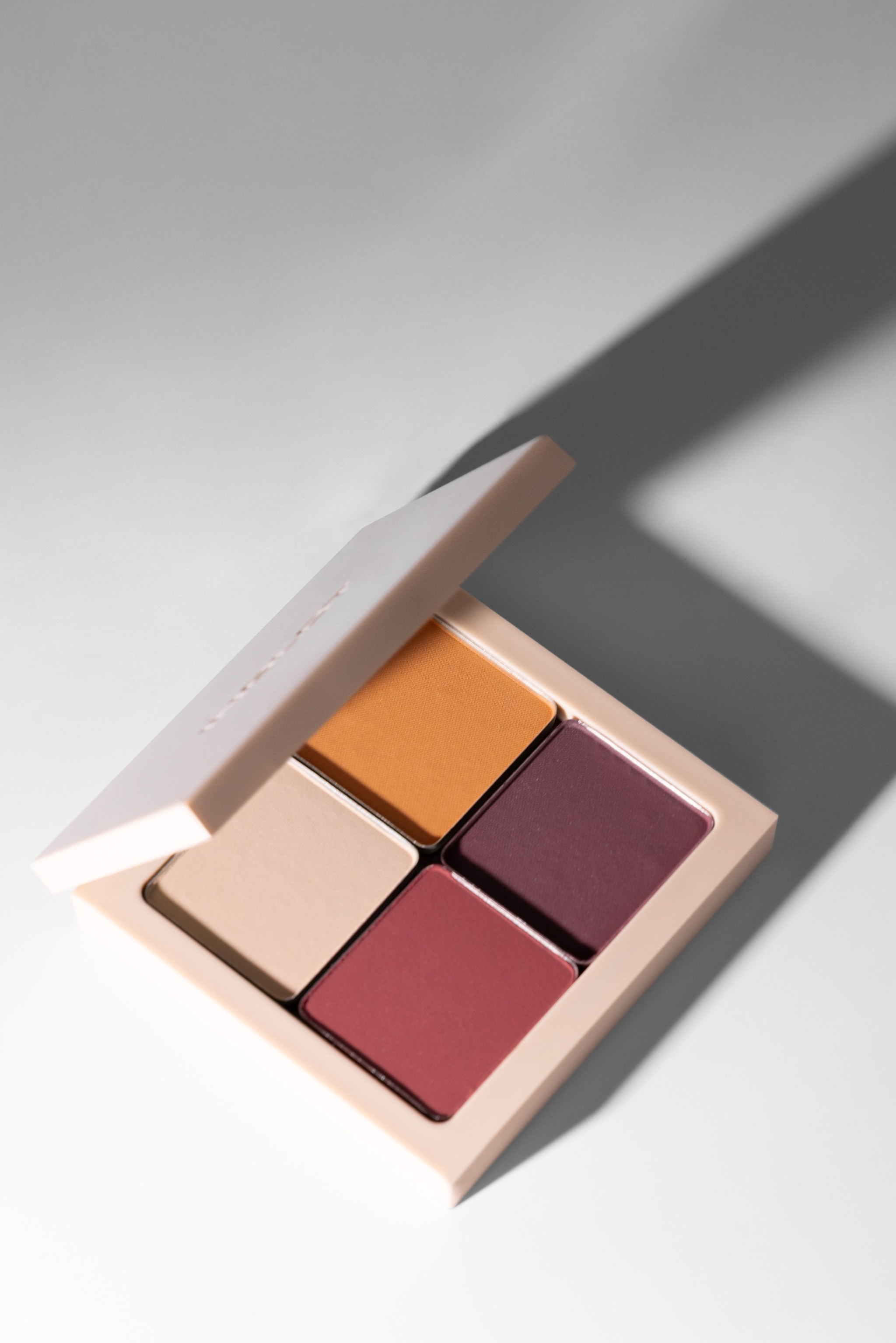 INGLOT Freedom System Eye Shadow Matte NF image 4