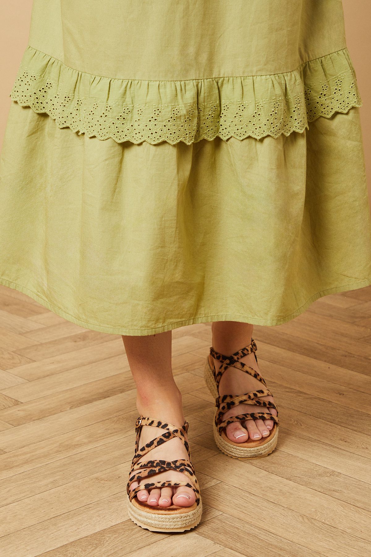 Oasis Kenza Faux Suede Strappy Low Wedge Espadrille Sandals Leopard image 3