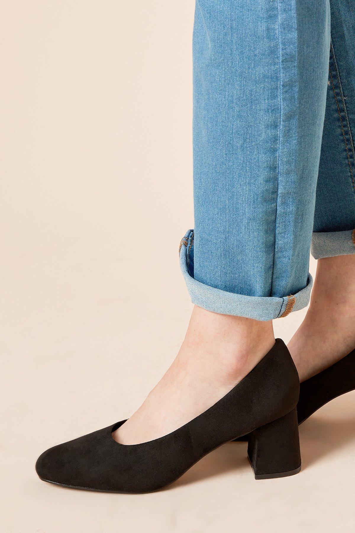 Dorothy Perkins Extra Wide Fit Elise Court Shoes Natural Black image 4