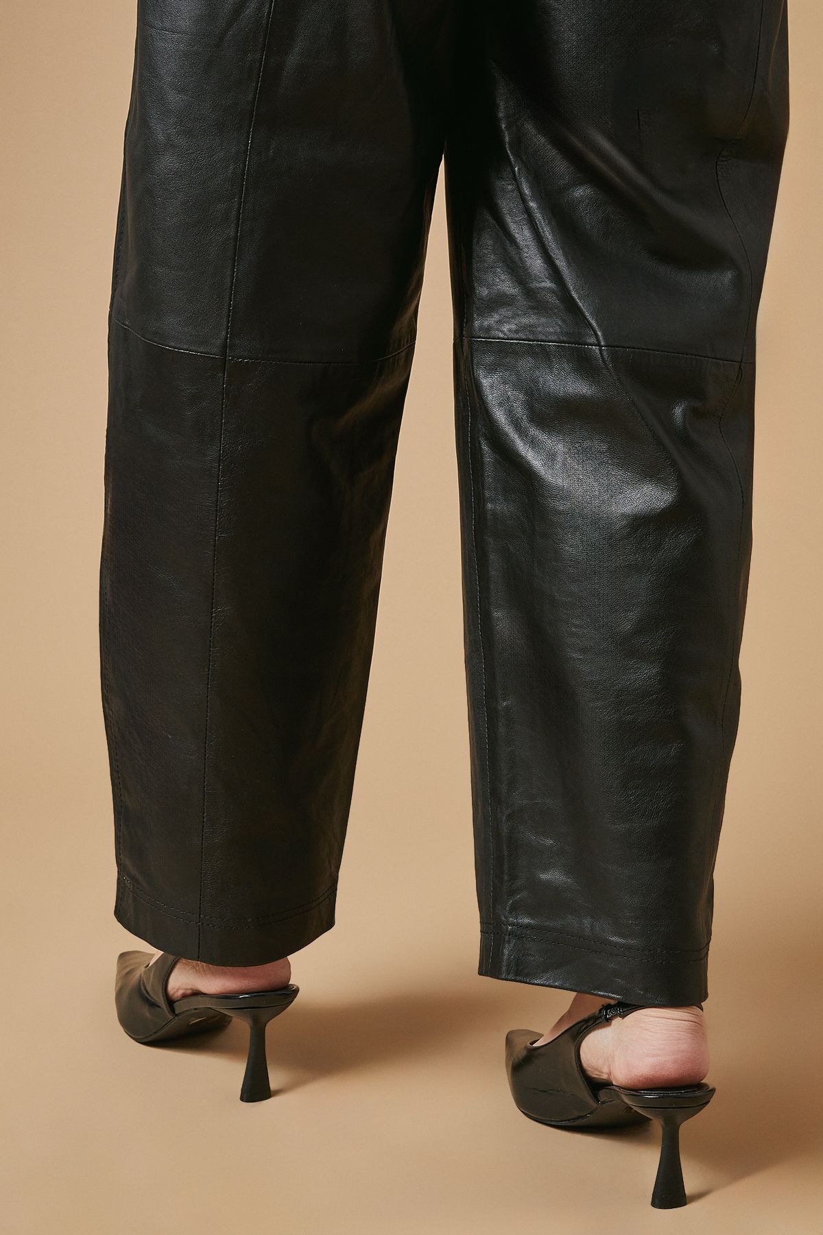 Oasis Bella Chisel Toe Slingback Medium Stiletto Heeled Shoes Black image 3