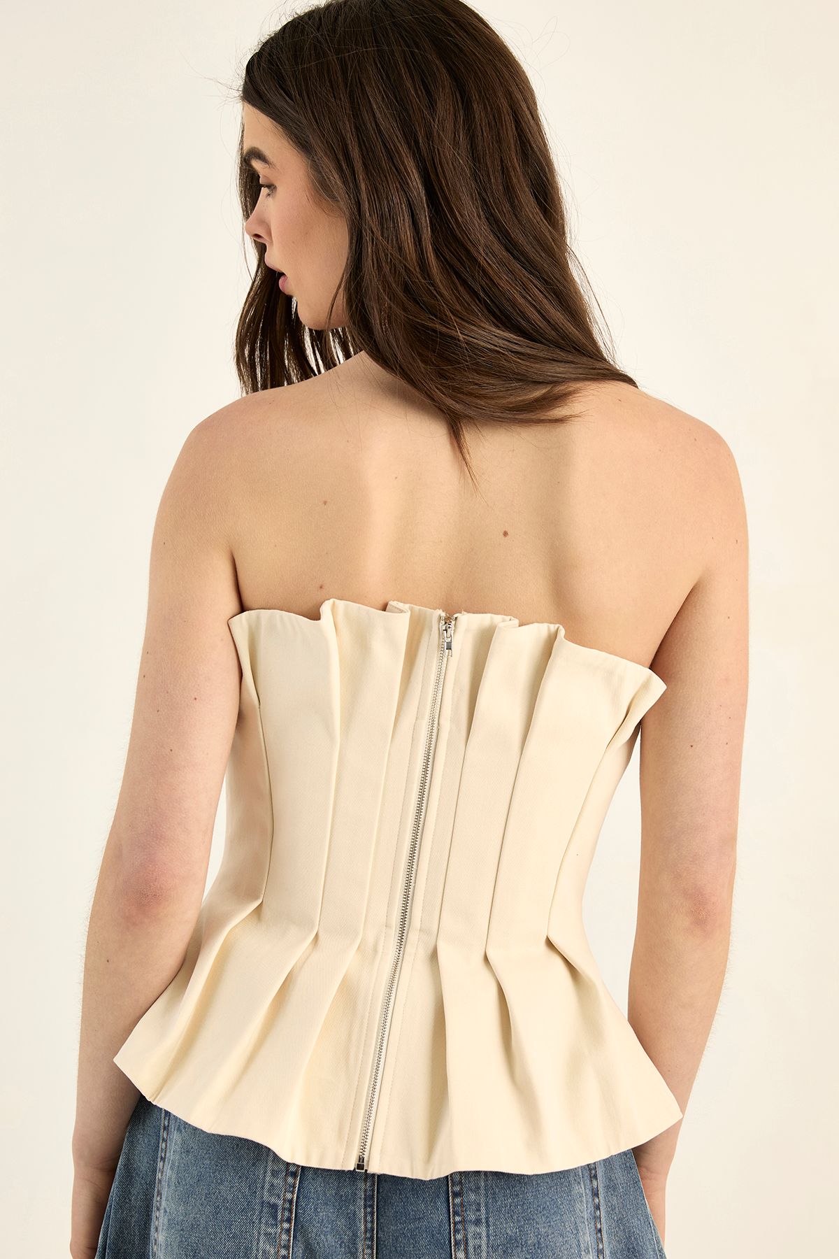 NastyGal Tailored Pleated Strapless Top Ivory image 4