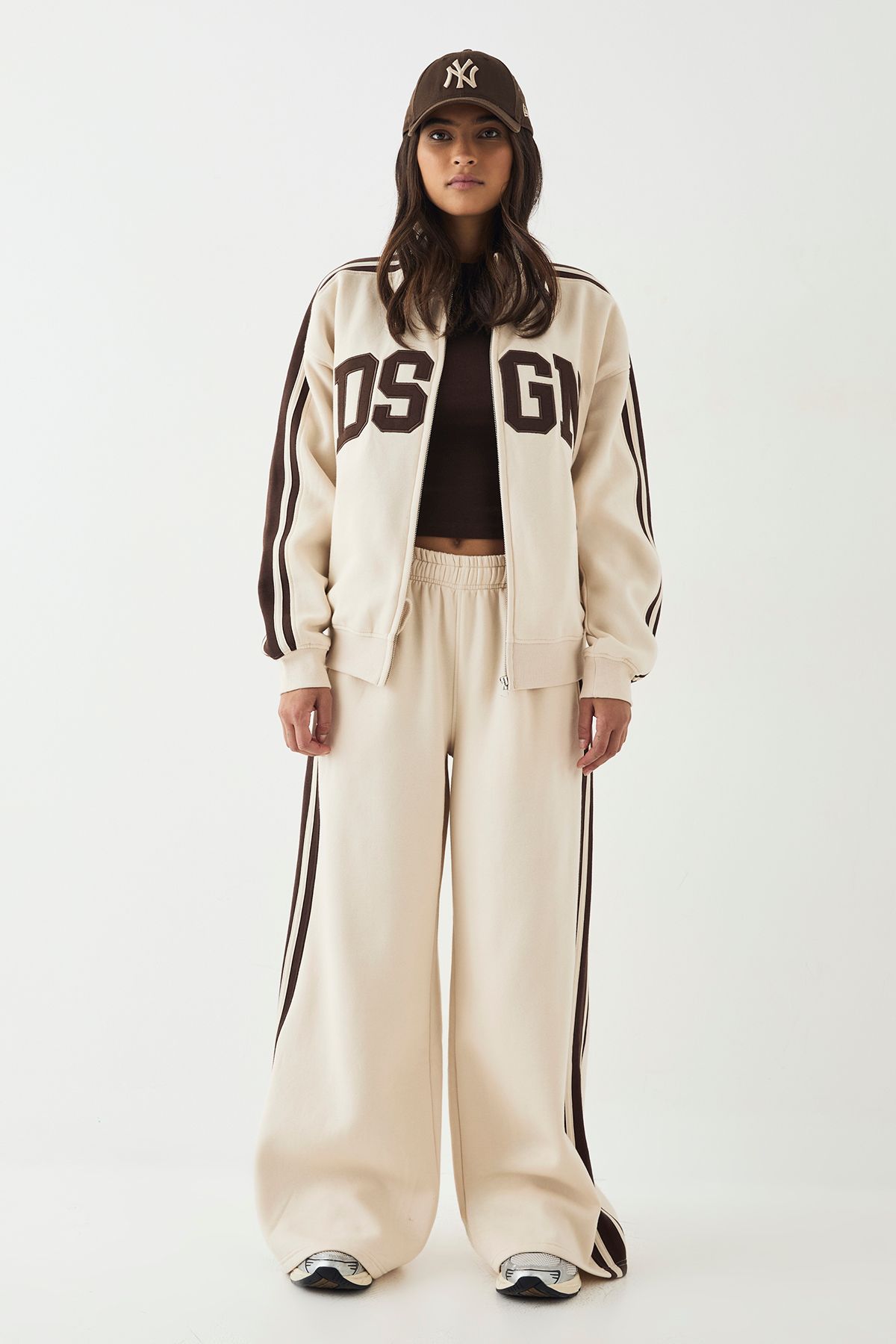 DSGN Studio DSGN Studio Side Stripe Funnel Neck Zip Through Bomber Tracksuit Cream image 5