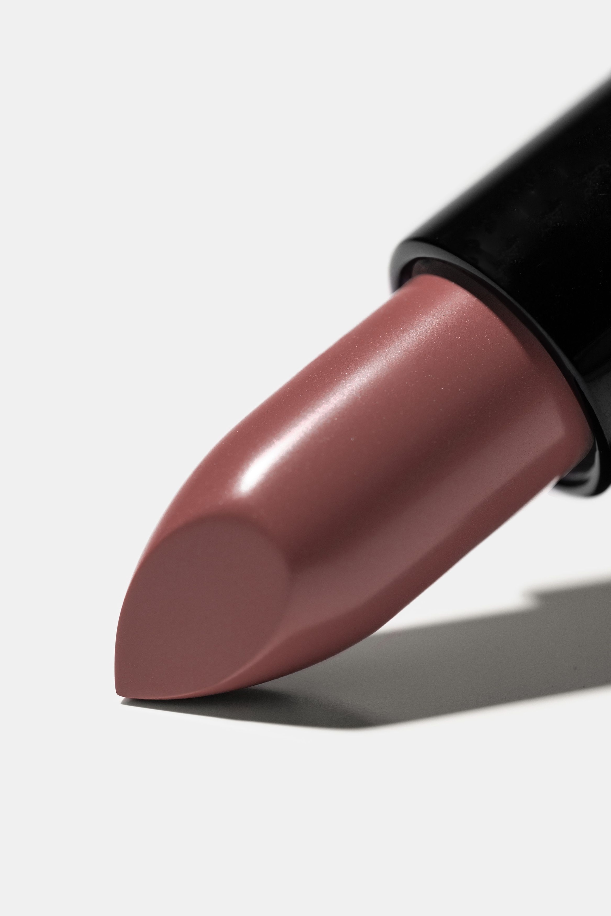 INGLOT Lipsatin Lipstick image 4
