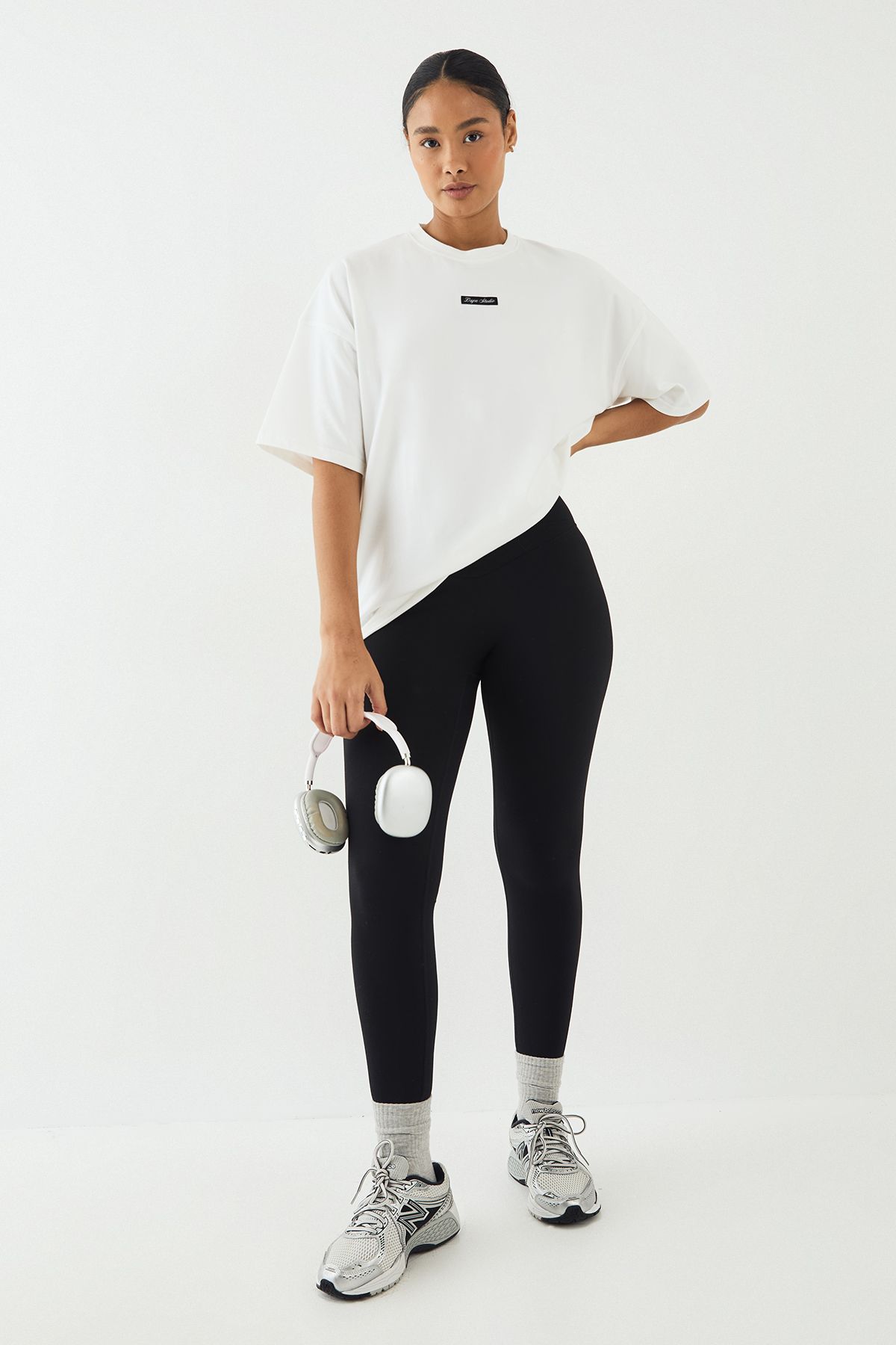 DSGN Studio DSGN Studio Script Short Sleeve T-Shirt White image 3