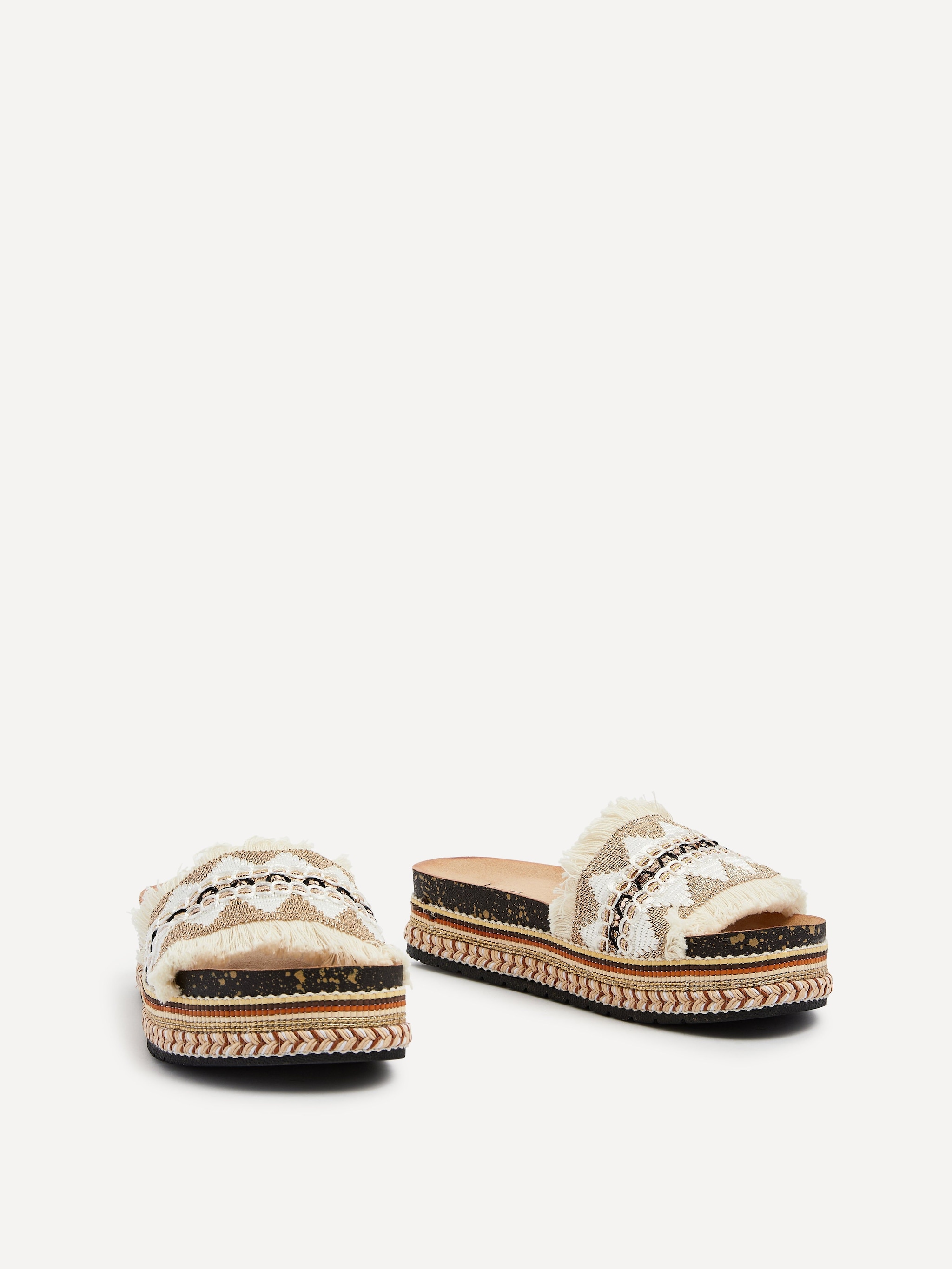 Linzi Janelle Neutral Flatform Slip On Sandal image 3