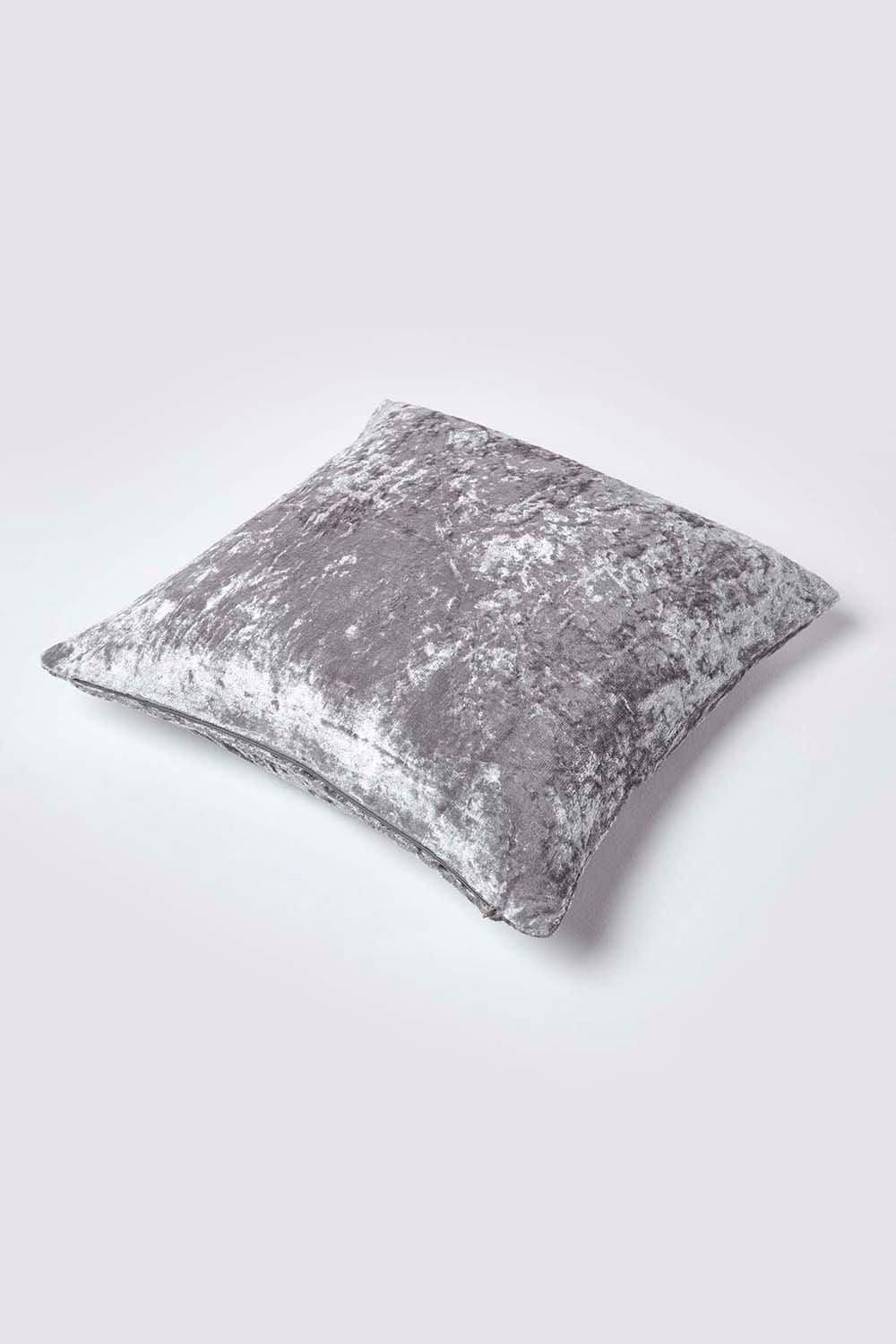 Homescapes Luxury Crushed Velvet Cushion Cover image 4