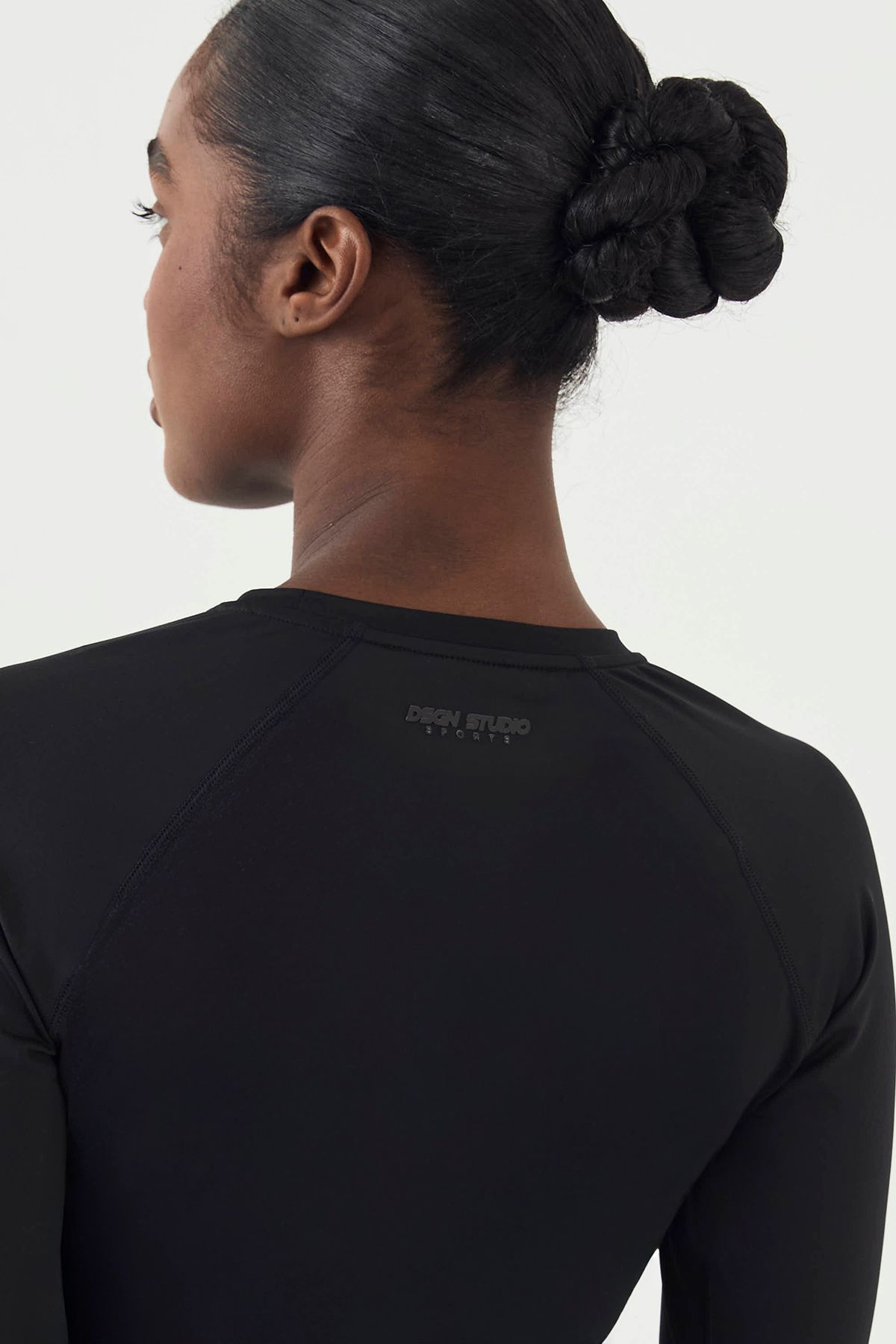 DSGN Studio DSGN Studio Loose Fit Mesh Insert Long Sleeve T-Shirt Black image 4