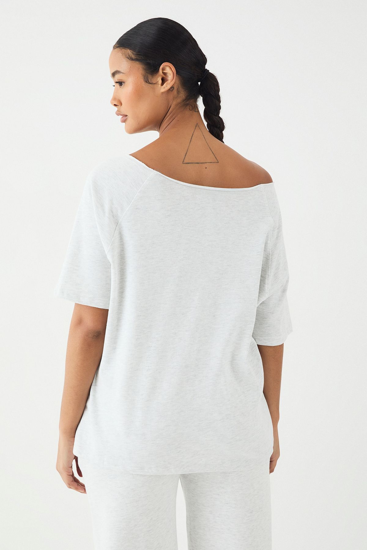 DSGN Studio DSGN Studio Script Embroidered Off The Shoulder T-Shirt Ash Grey image 2