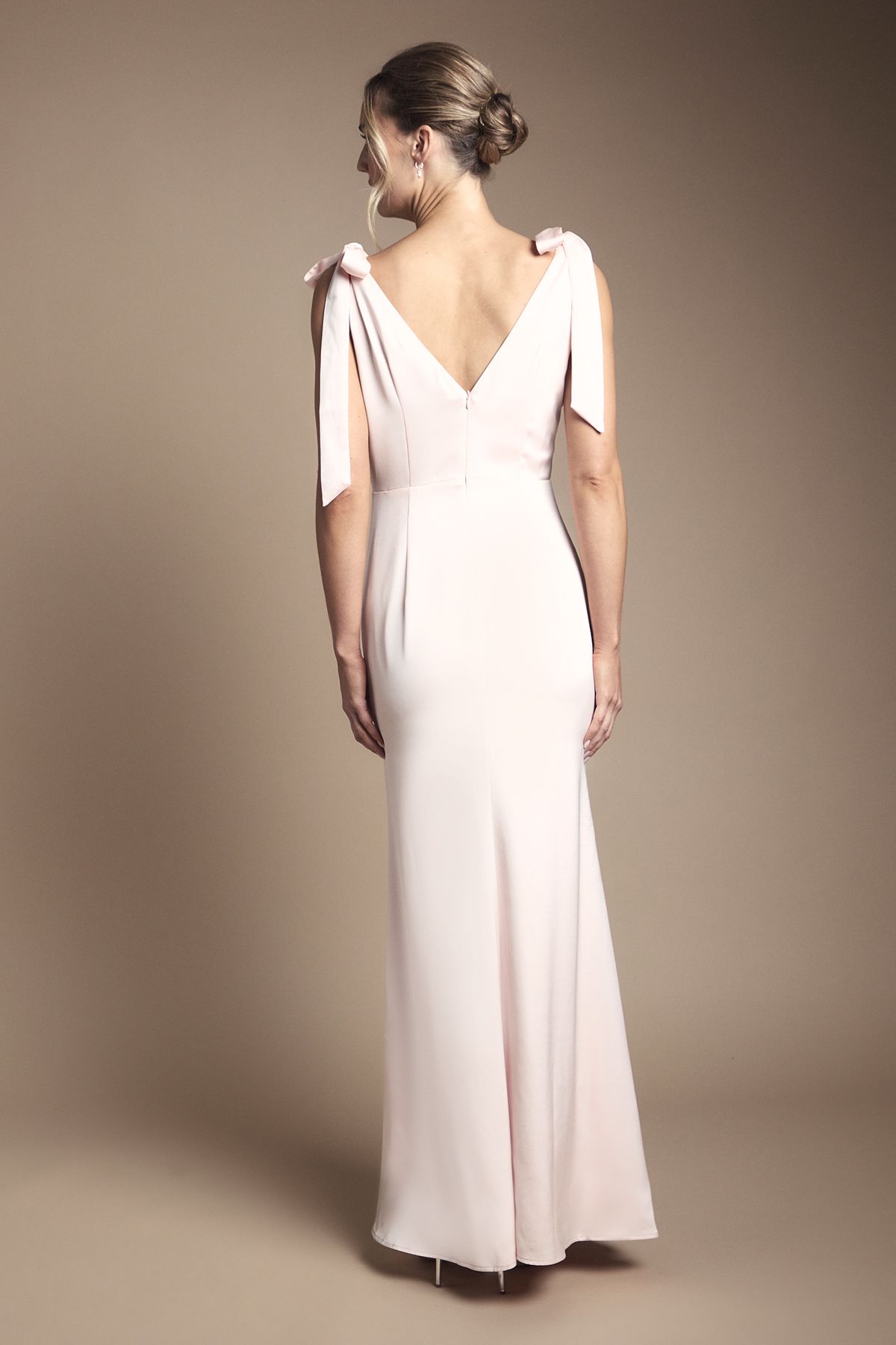 Coast Coast Honoured Satin Back Crepe V Neck Tie Shoulder Maxi Bridesmaid Dress Blush image 3