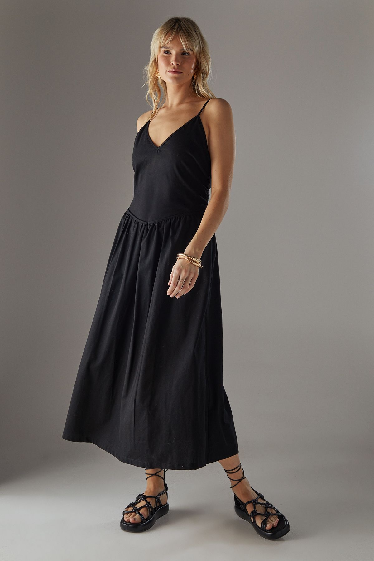 Warehouse Linen Blend Plunge Neck Midi Sundress Black image 1