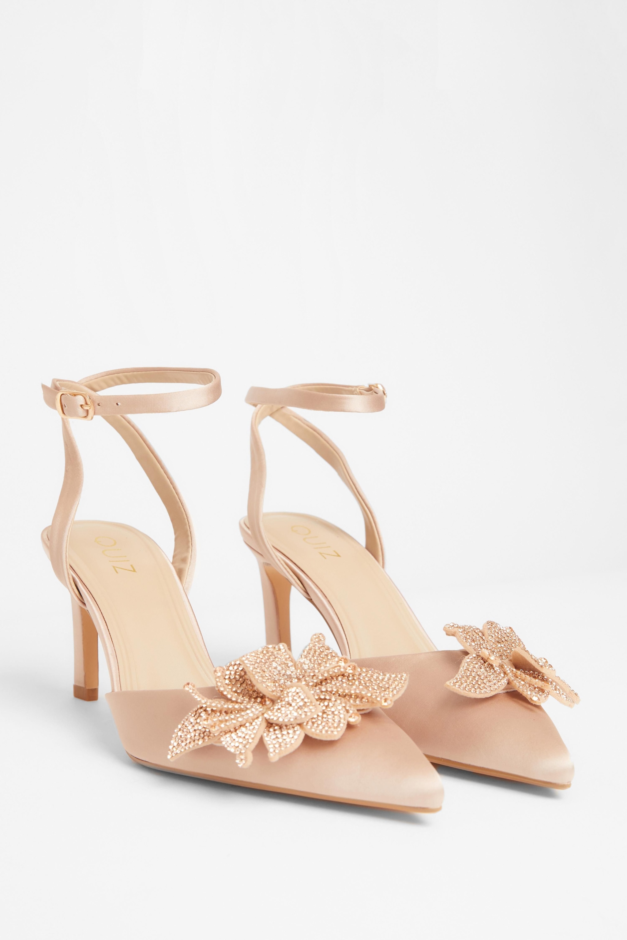 Quiz Off White Floral Court Heels image 2