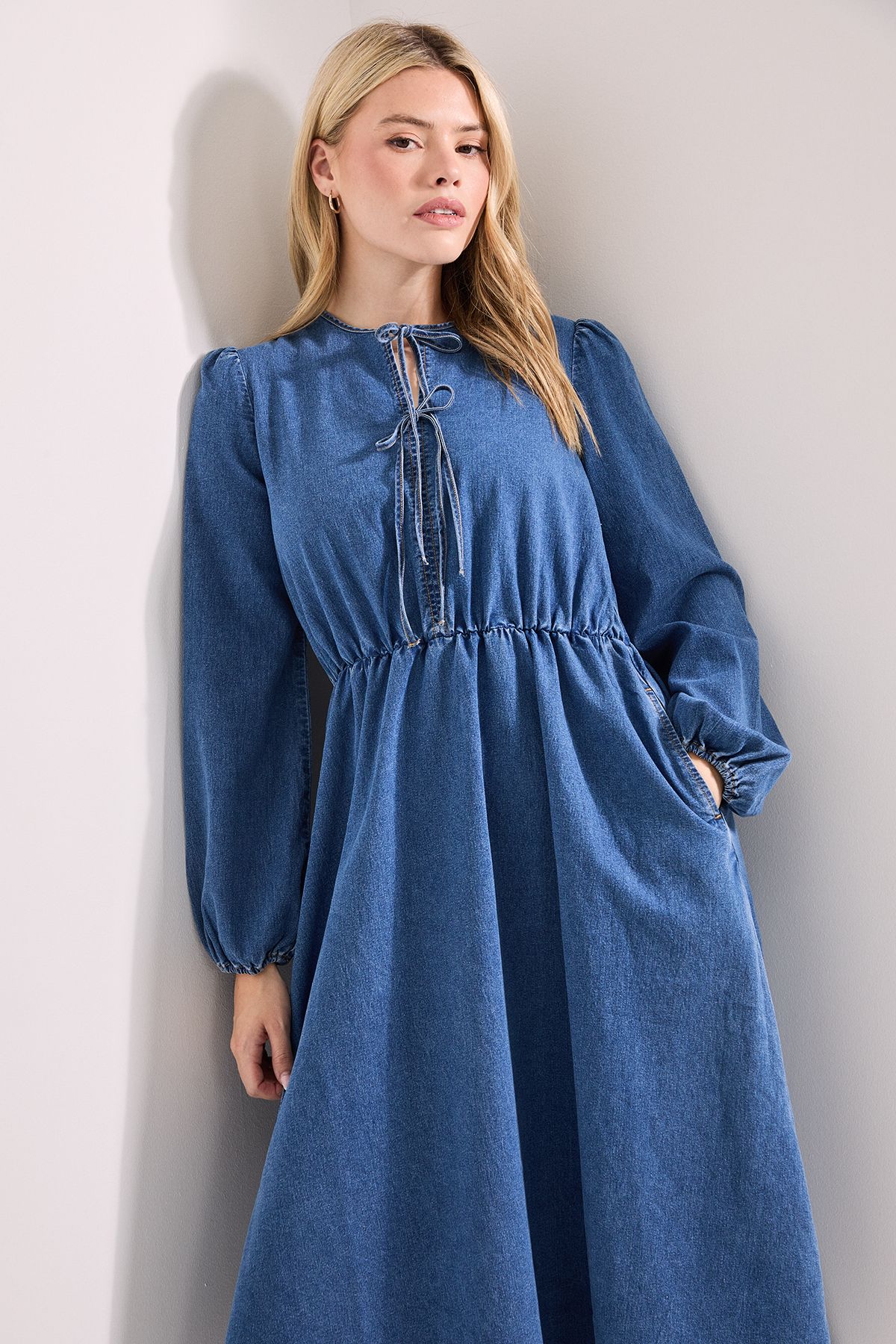 Dorothy Perkins Bow Front Blouson Sleeve Denim Midi Dress Mid Wash image 2