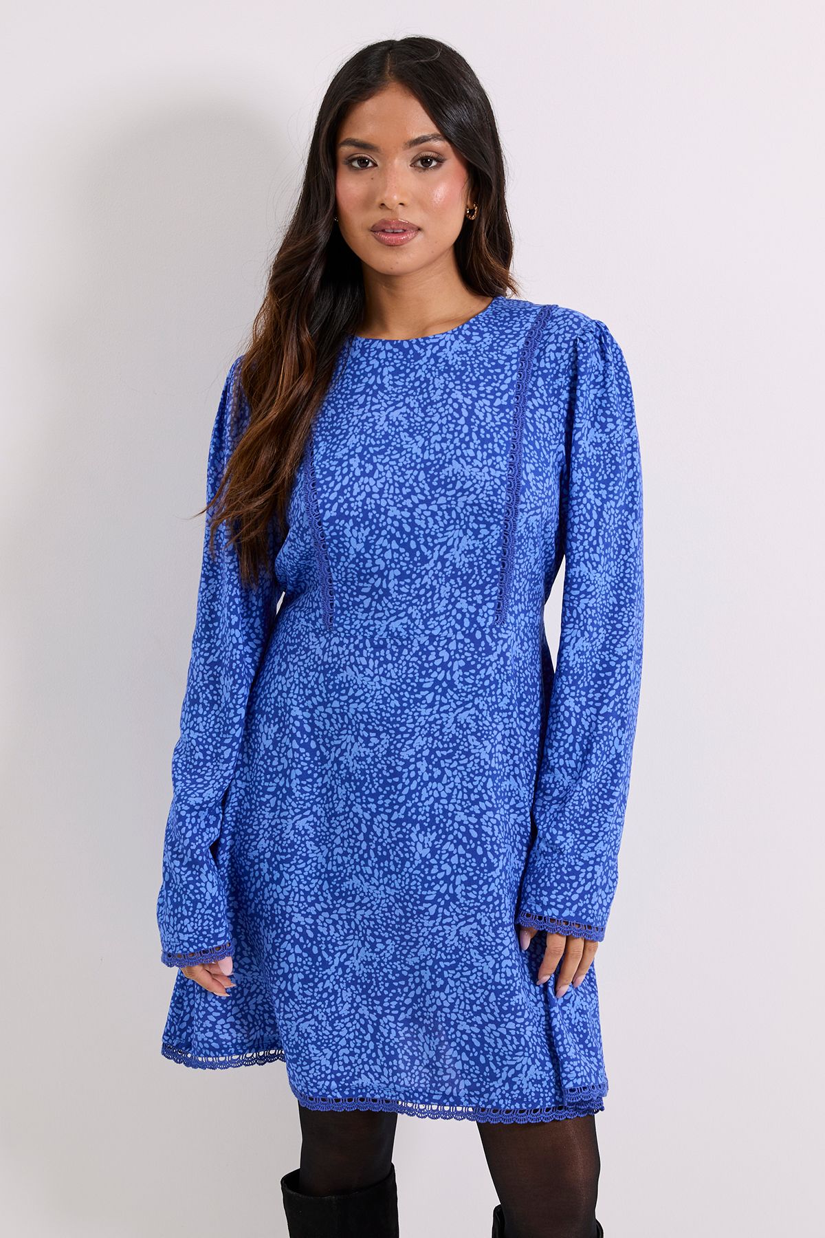 Dorothy Perkins Petite Blue Animal Lace Trim Detail Tie Back Printed Mini Dress Animal image 2