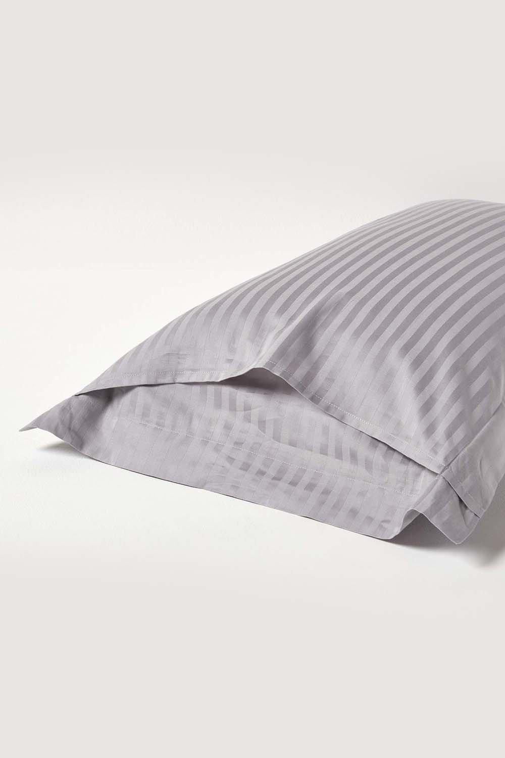 Homescapes Egyptian Cotton Satin Stripe Oxford Pillowcase 330 TC image 3