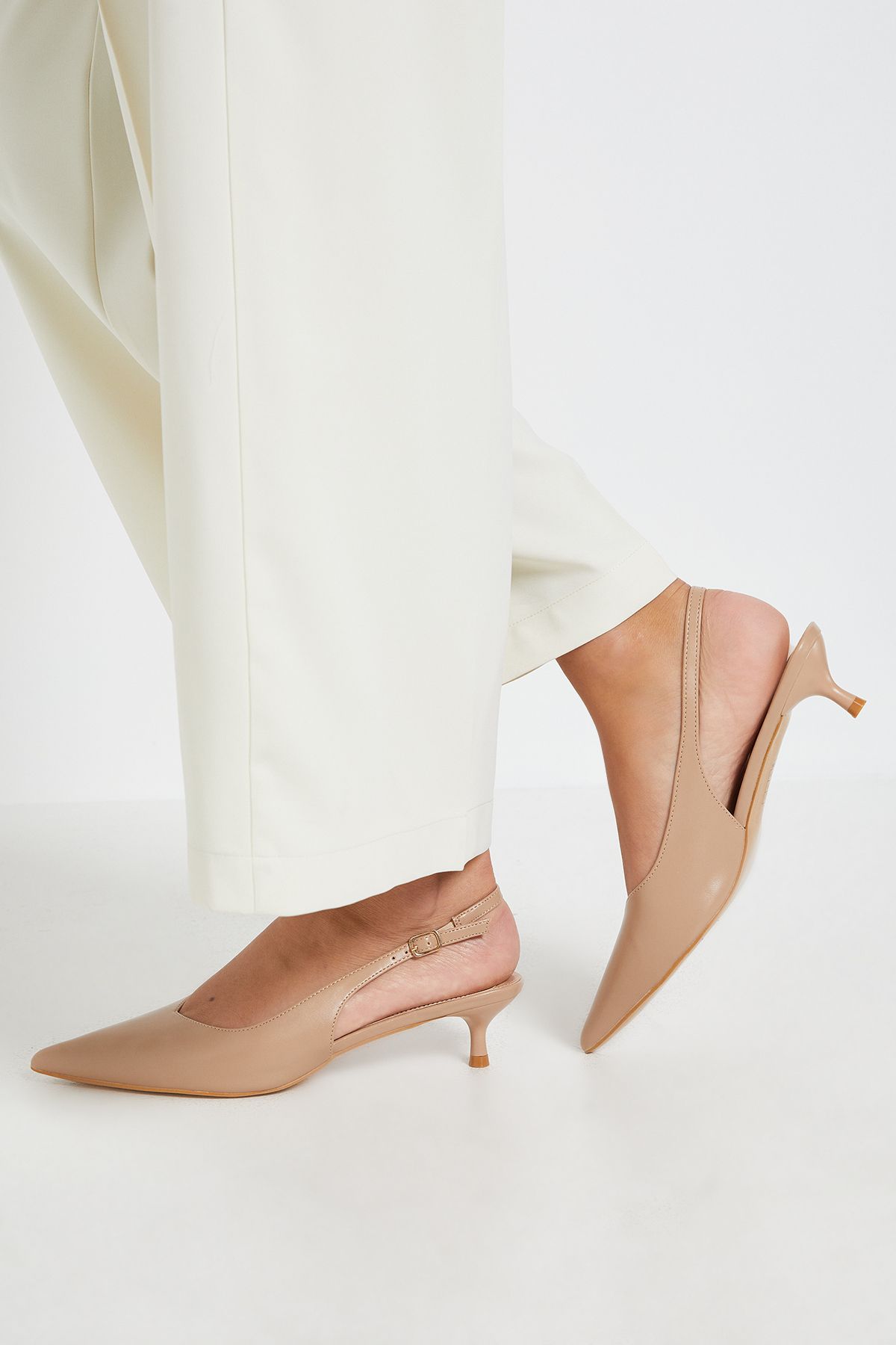 Dorothy Perkins Faelina Faux Leather Slingback Kitten Heel Court Shoes Beige