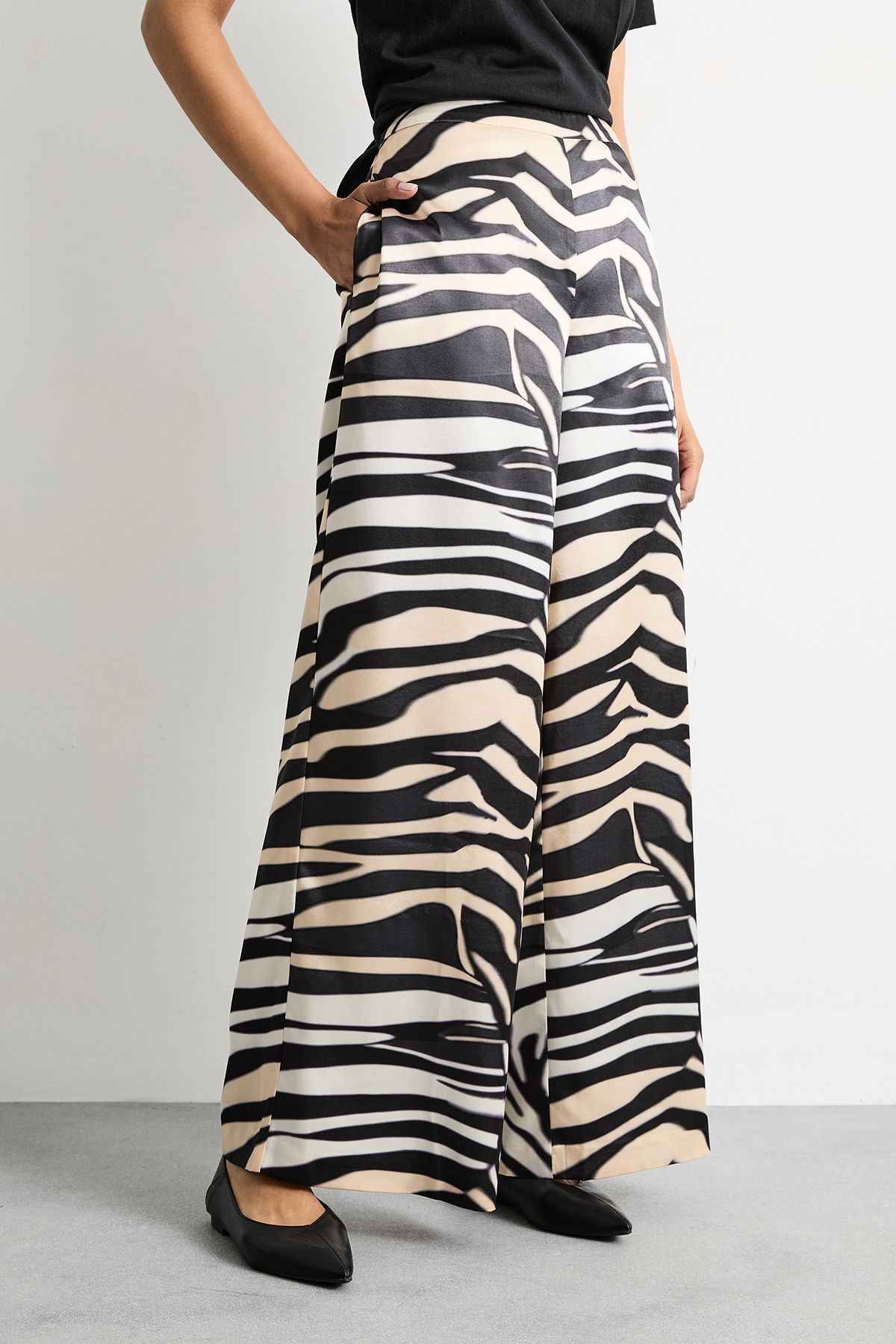 Warehouse Zebra Printed Satin Tailored Trousers Zebra image 2