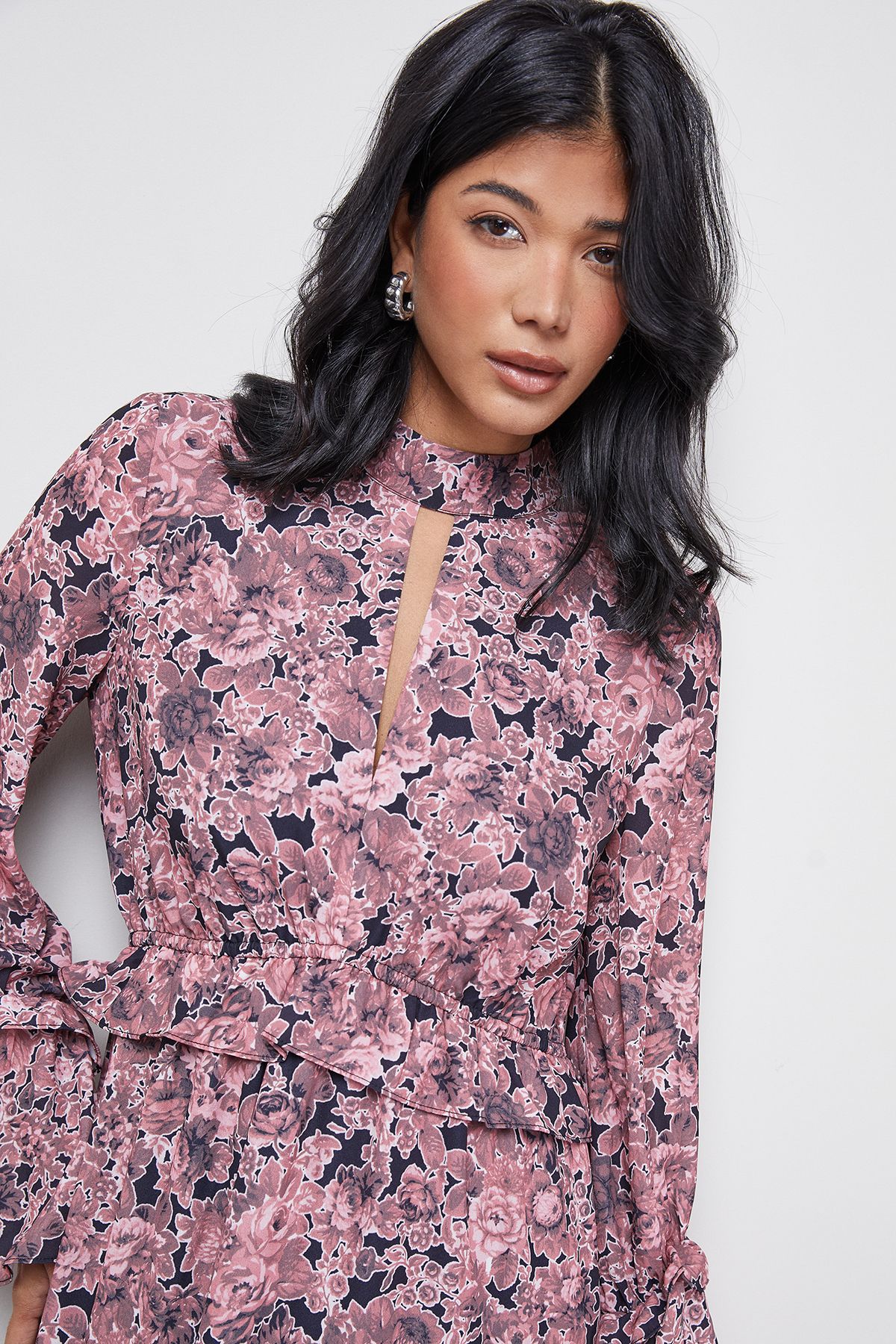 Warehouse Chiffon Shirred Frill Detail High Neck Midi Dress Floral image 4