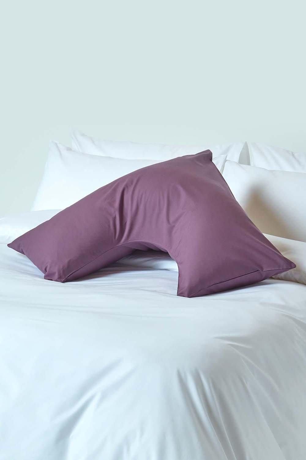 Homescapes Egyptian Cotton V Shaped Pillowcase 200 TC image 2