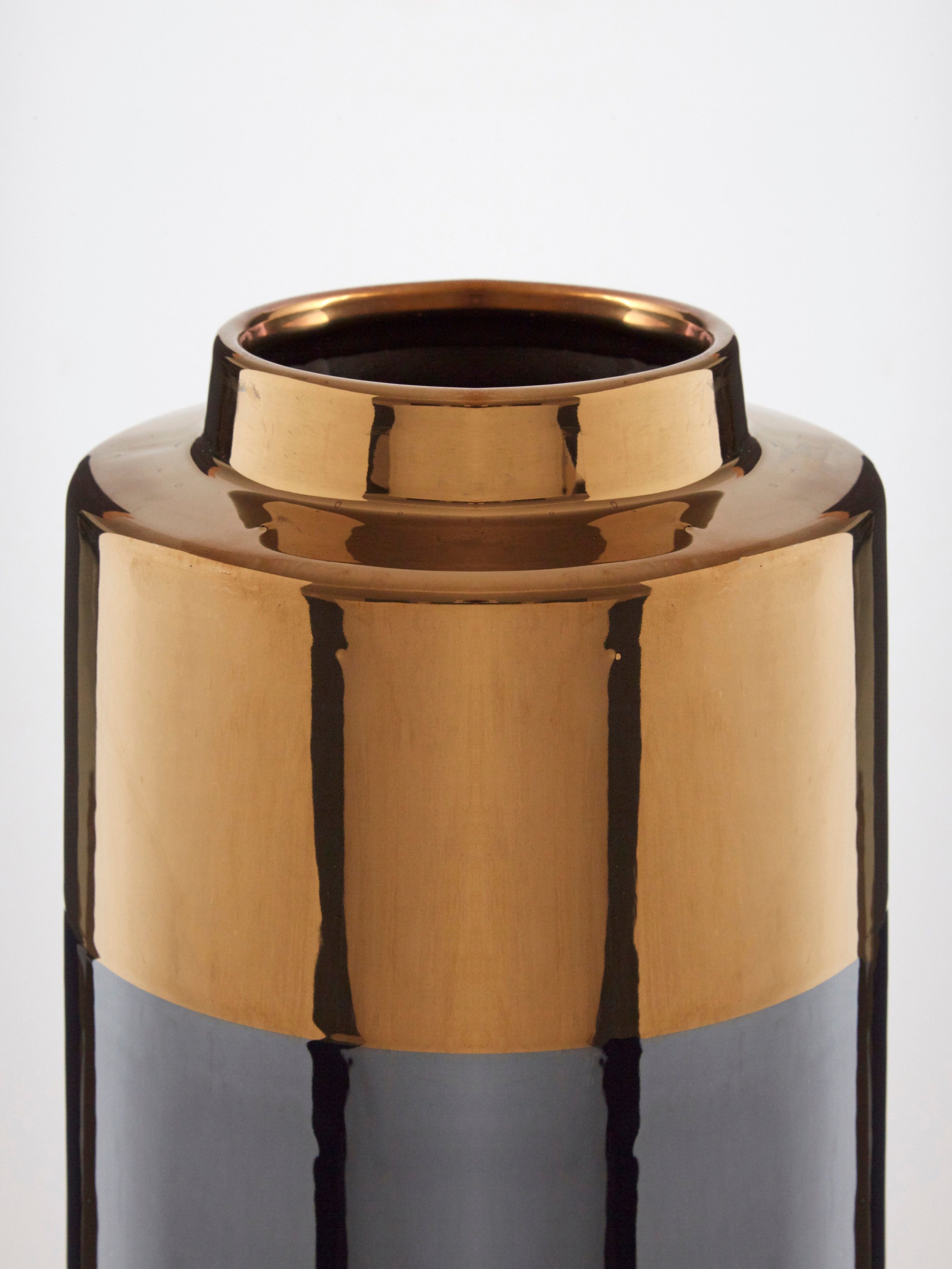 Orsina Stellar Dual Tone Small Metallic Finish Vase image 3