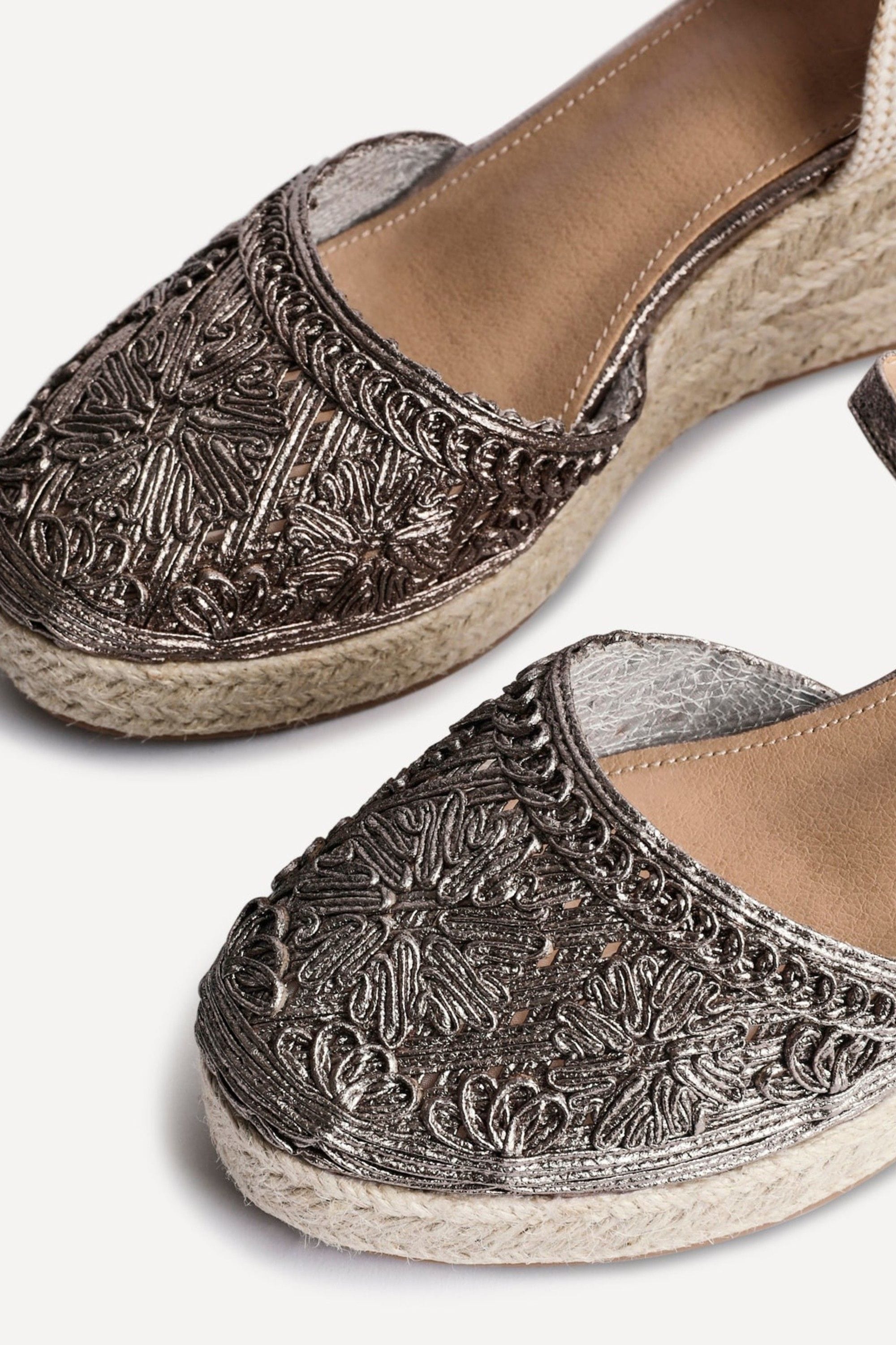 Linzi Mystic Pewter Embroidered Closed-Toe Espadrille Wedge image 5