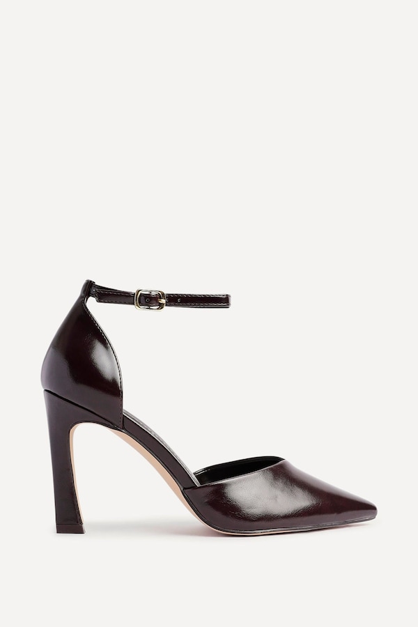 Linzi Moira Brown Faux Leather V Cut Court Heel