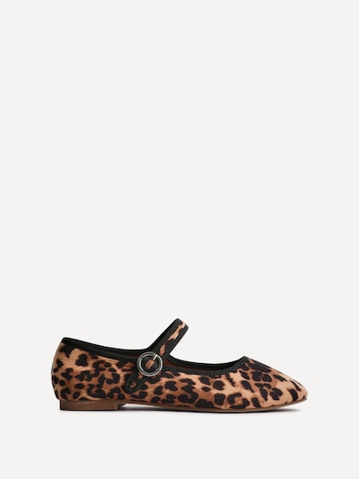 Linzi Graceful Leopard Print Ballet Pumps