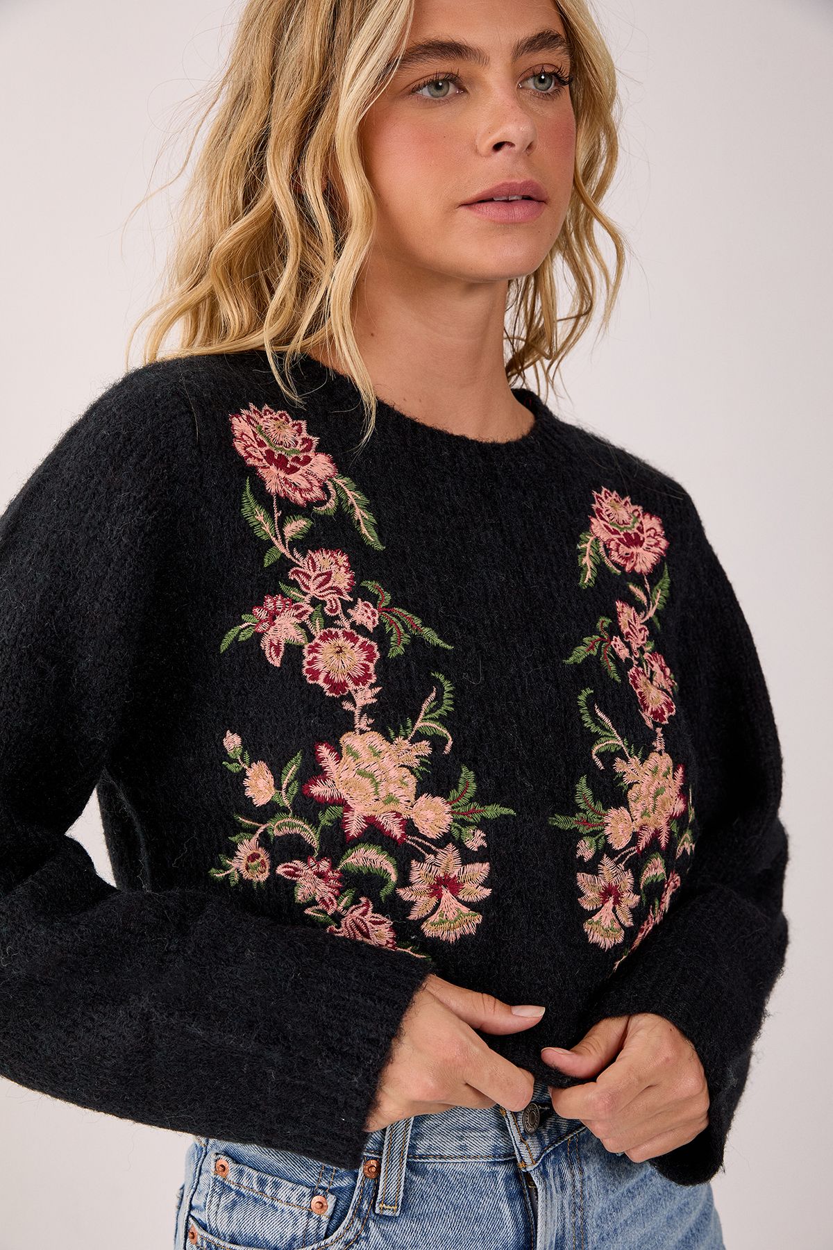 NastyGal Knitted Floral Embroidered Jumper Black image 4