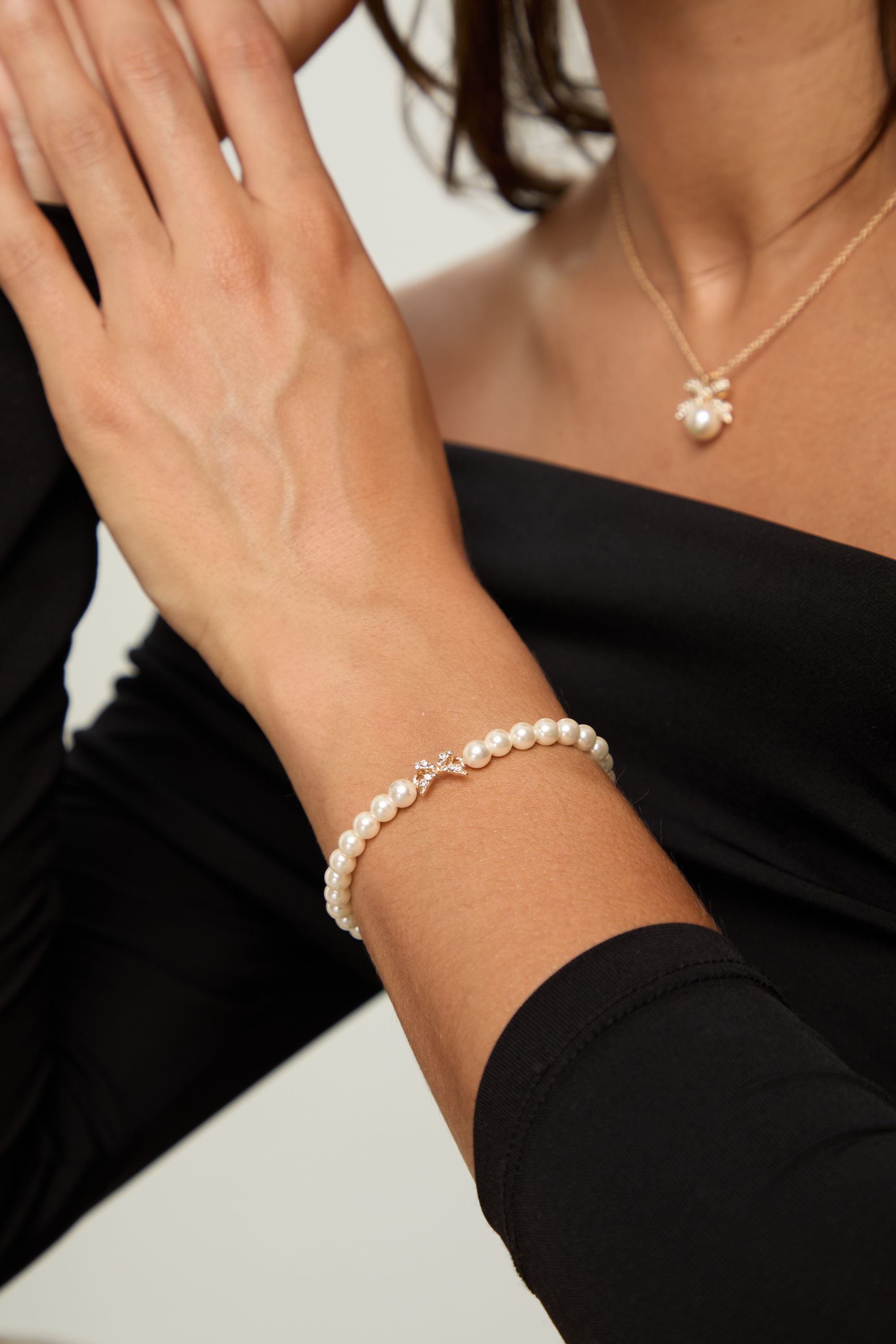 Jon Richard Gold Plated Pearl and Crystal Bow Trio Set - Gift Box image 3