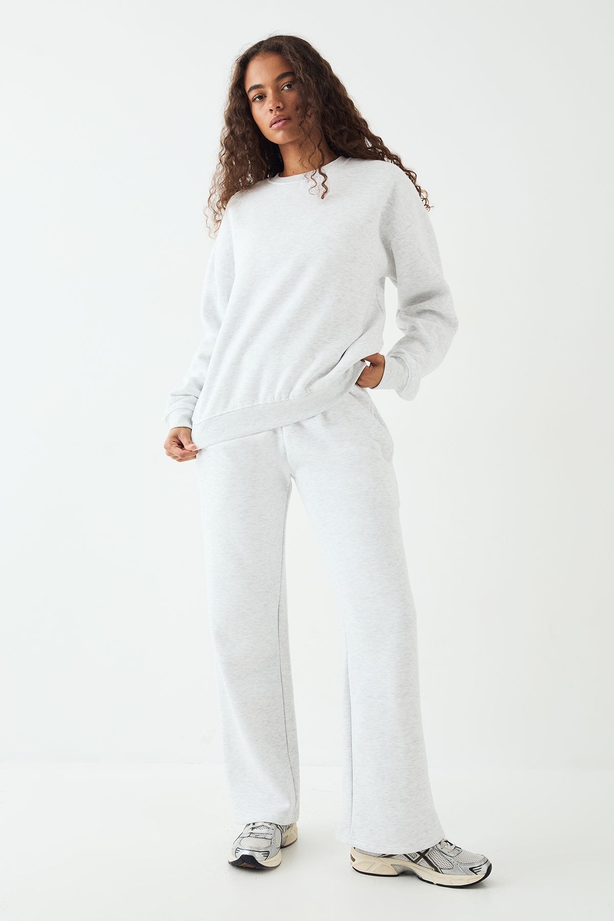 DSGN Studio DSGN Studio Crew Neck Oversized Sweatshirt Ash Grey image 3