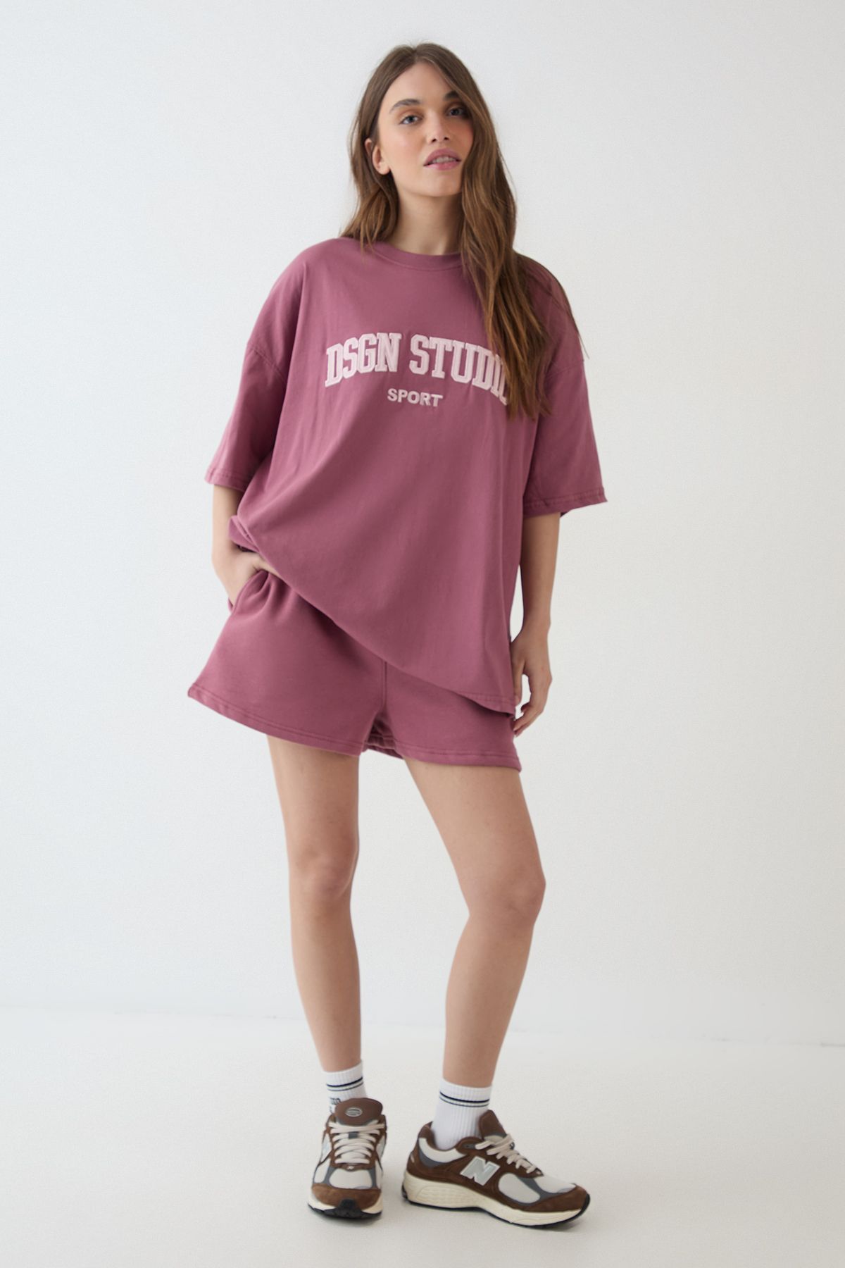 DSGN Studio DSGN Studio Applique Oversized T-Shirt Rose