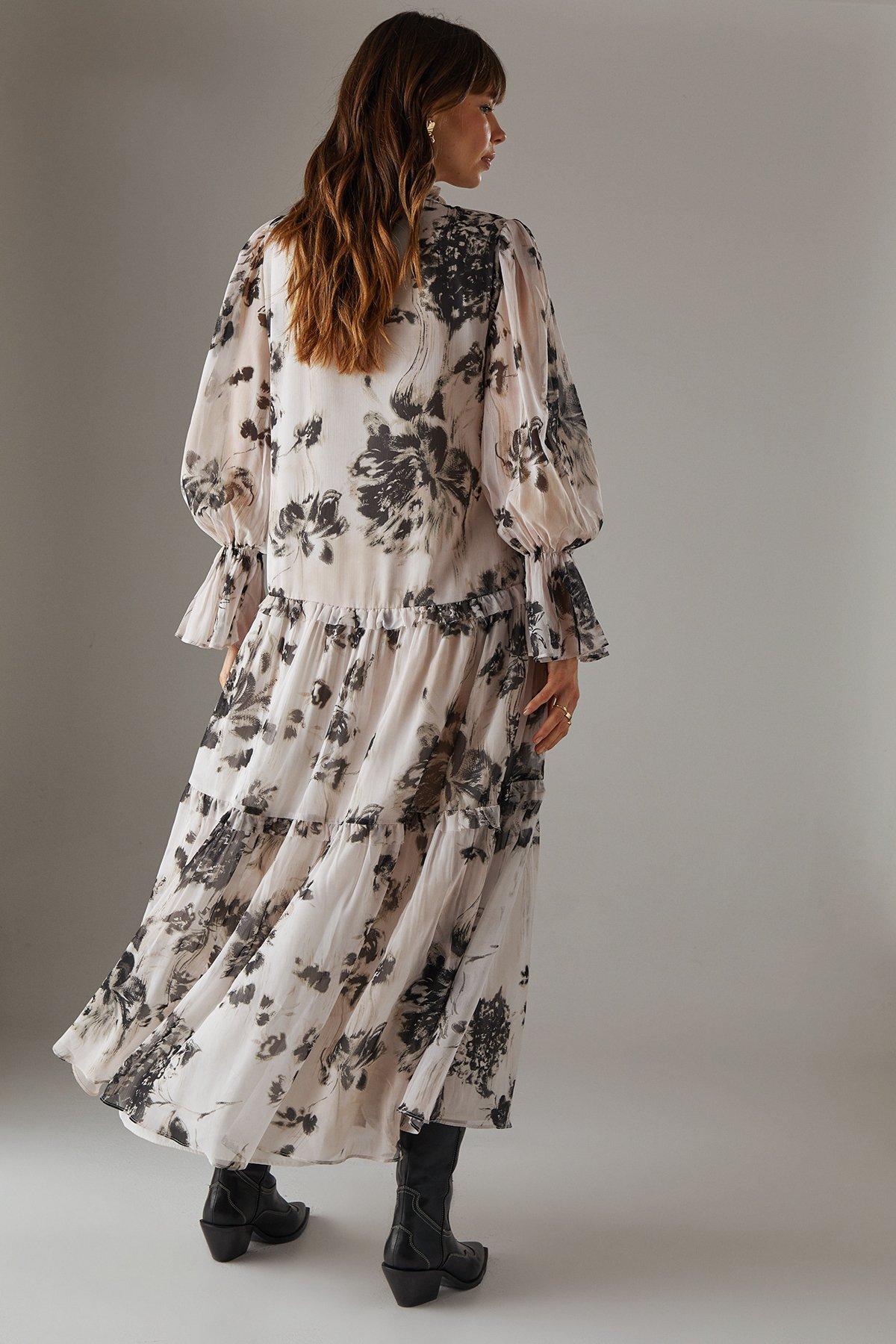 Warehouse Printed Premium Raw Edge Georgette Tiered Maxi Dress Floral image 3