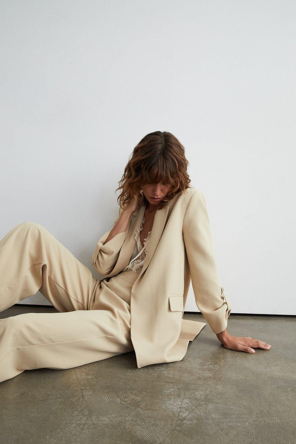 Warehouse Relaxed Roll Sleeve Edge To Edge Blazer Neutral image 6