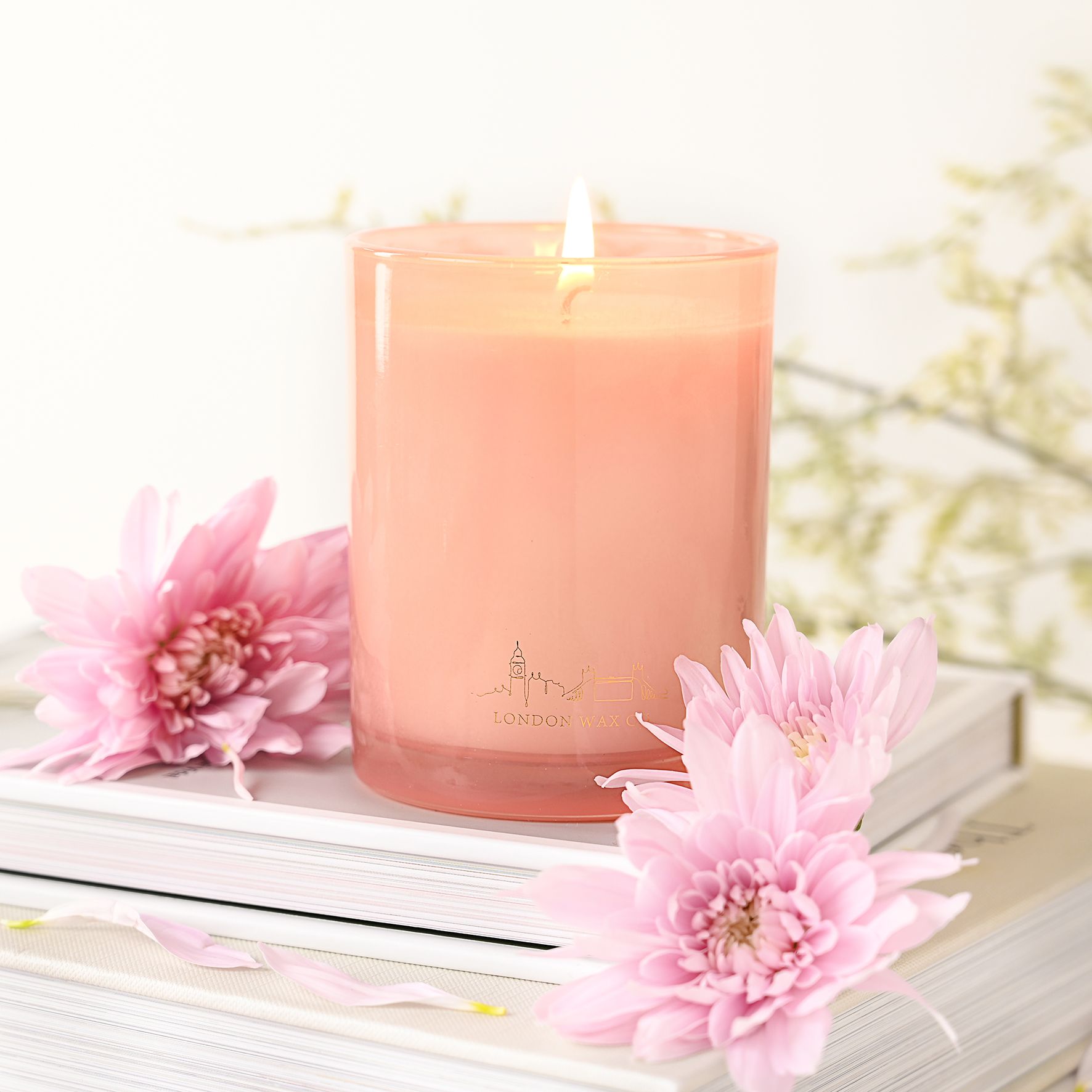 The London Wax Company Summer Fete 1 Wick Candle 227g image 2