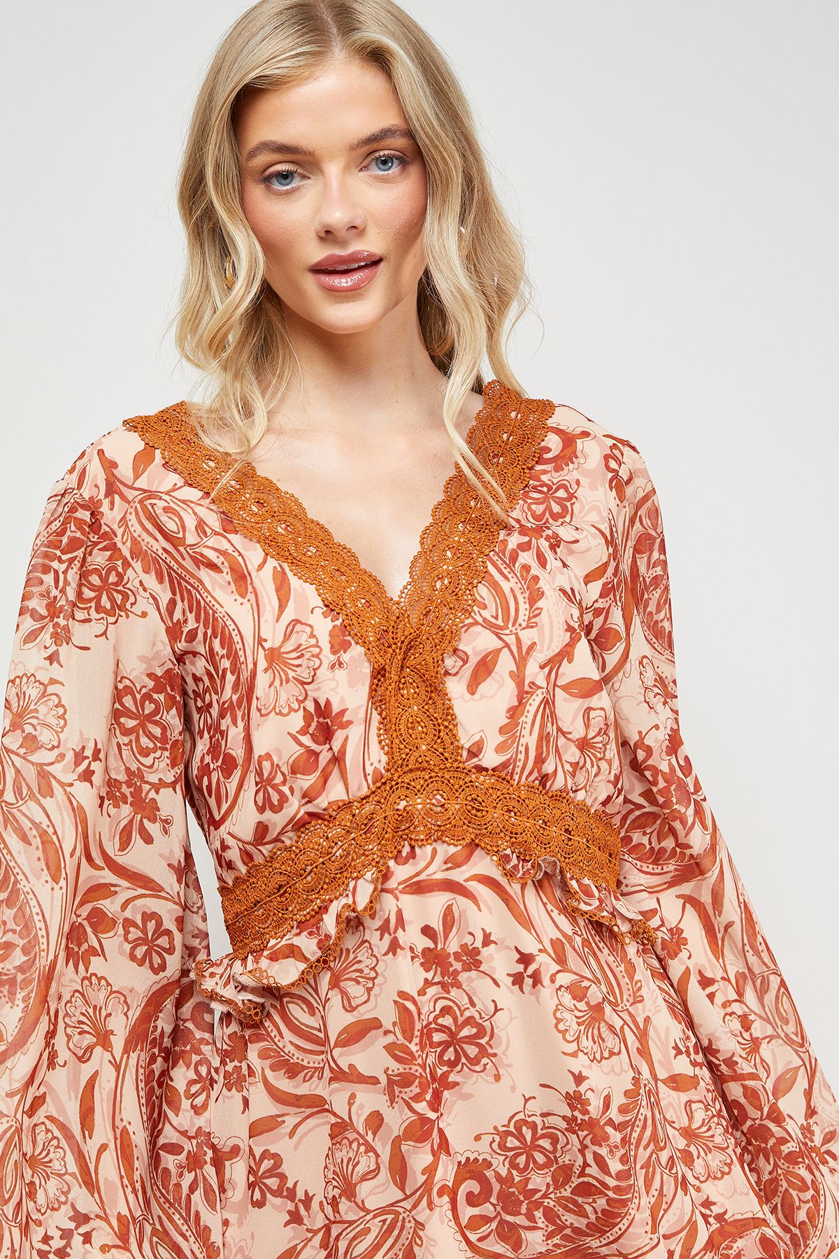 Oasis Printed Lace Detail Volume Boho Maxi Dress Floral image 3