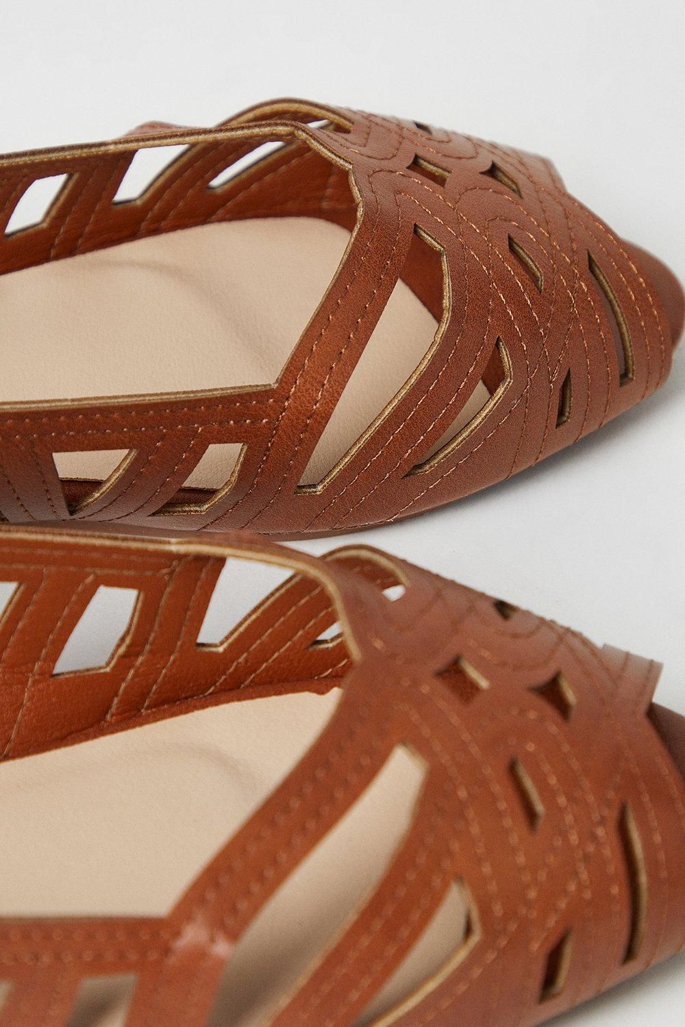 Dorothy Perkins Wide Fit Prim Peep Toe Ballet Flats Tan image 4