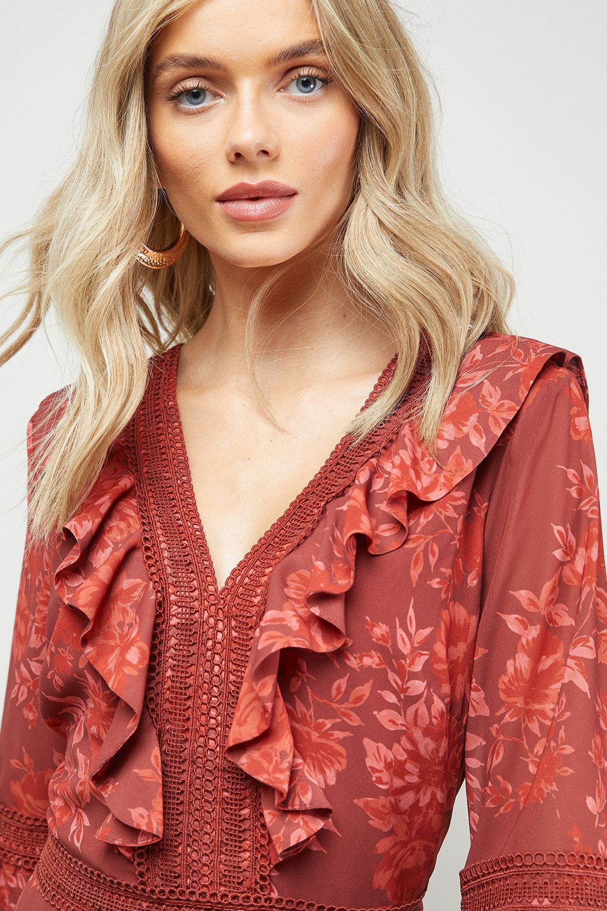 Oasis Printed Lace Detail V Neck Ruffle Mini Dress Floral image 2