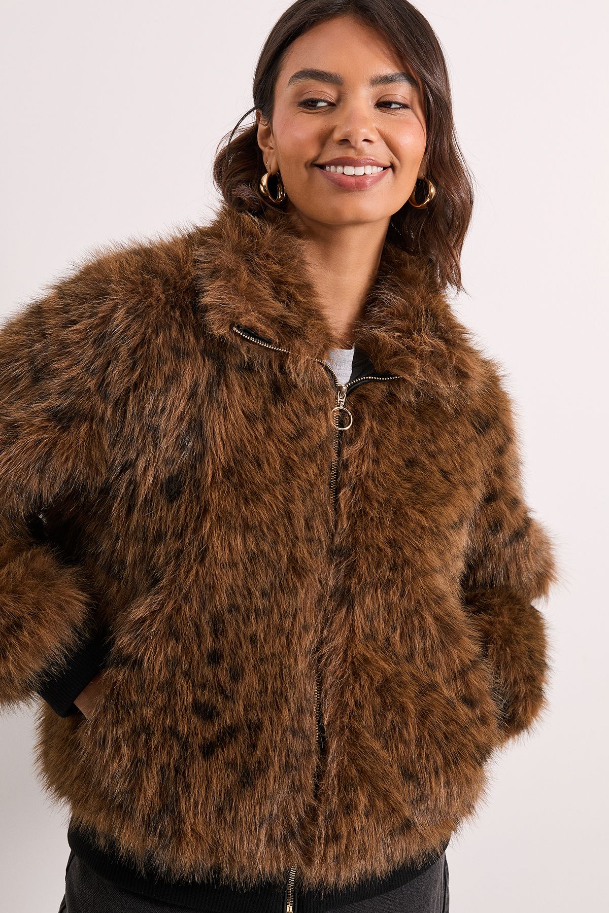 Dorothy Perkins Tiger Faux Fur Bomber Jacket Animal image 5