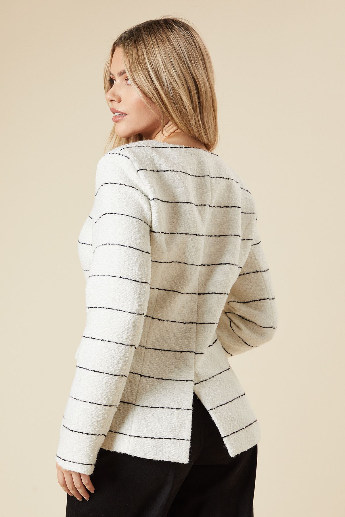 Dorothy Perkins Scoop Neck Single Breasted Blazer Ivory image 3